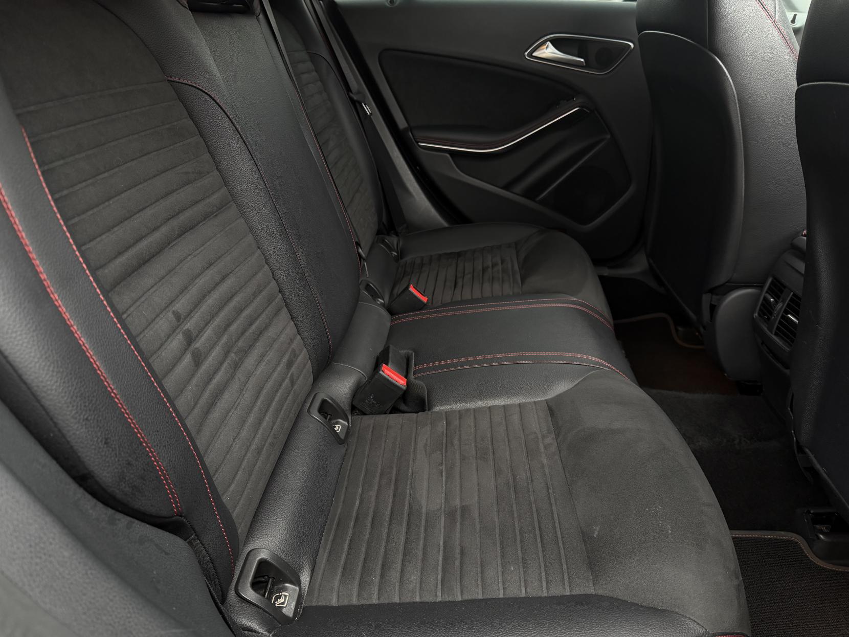 Mercedes-Benz CLA 2.1 CLA220d AMG Line Night Edition (Plus) Coupe 4dr Diesel 7G-DCT Euro 6 (s/s) (170 ps)