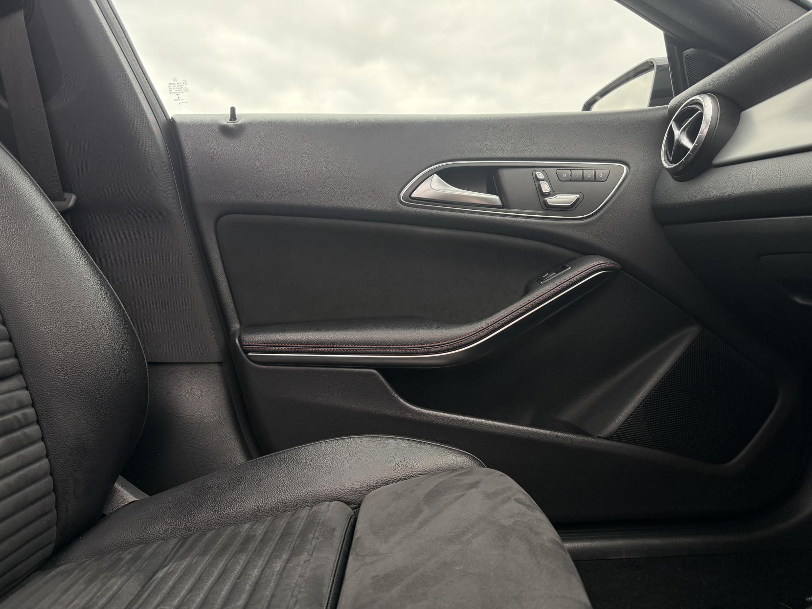 Mercedes-Benz CLA 2.1 CLA220d AMG Line Night Edition (Plus) Coupe 4dr Diesel 7G-DCT Euro 6 (s/s) (170 ps)