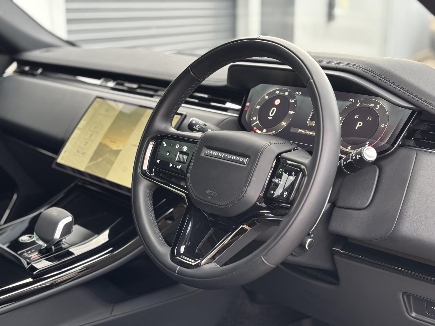 Land Rover Range Rover Sport 3.0 D300 MHEV Dynamic SE SUV 5dr Diesel Auto 4WD Euro 6 (s/s) (300 ps)