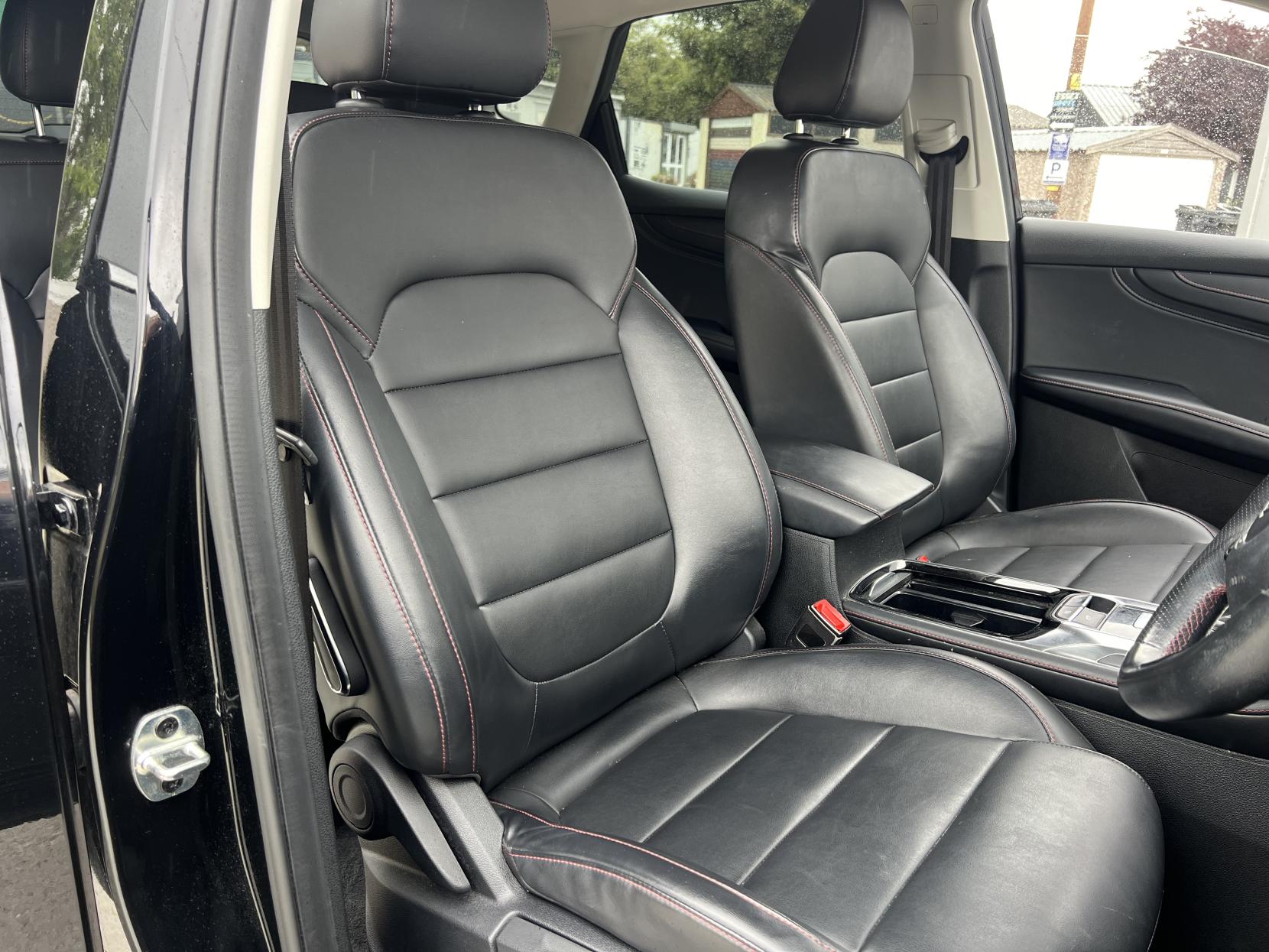 MG MG HS 1.5 T-GDI SE SUV 5dr Petrol DCT Euro 6 (s/s) (162 ps)