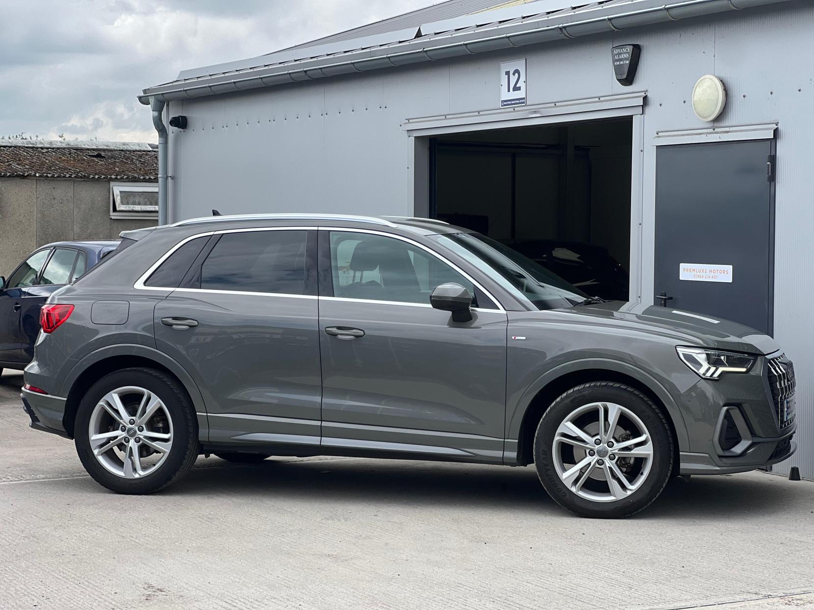 Audi Q3 1.5 TFSI CoD 35 S line SUV 5dr Petrol S Tronic Euro 6 (s/s) (150 ps)