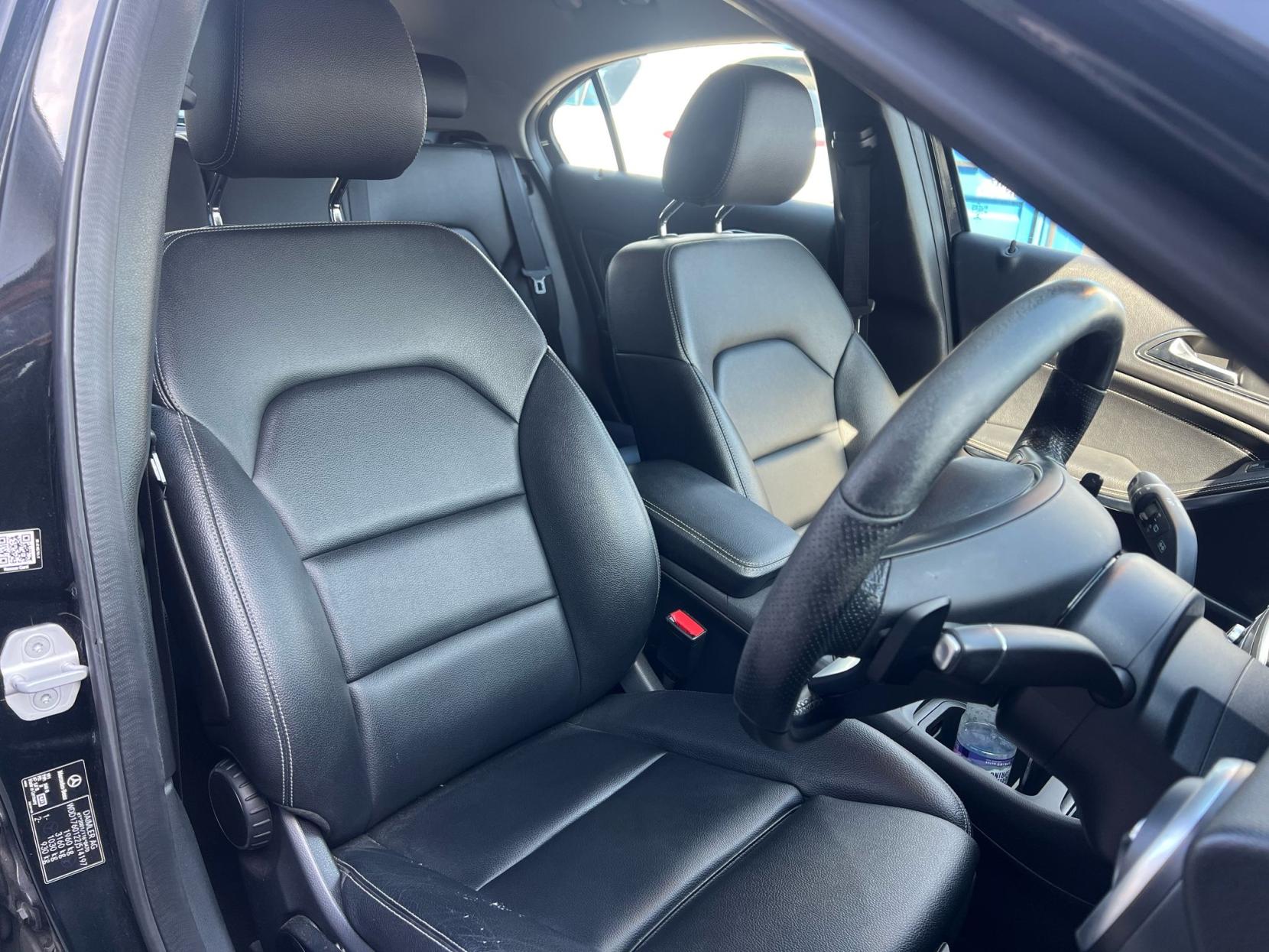 Mercedes-Benz A Class 1.5 A180d Sport Hatchback 5dr Diesel 7G-DCT Euro 6 (s/s) (109 ps)