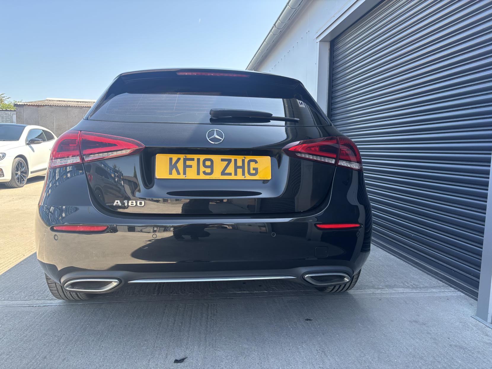 Mercedes-Benz A Class 1.3 A180 Sport (Executive) Hatchback 5dr Petrol 7G-DCT Euro 6 (s/s) (136 ps)
