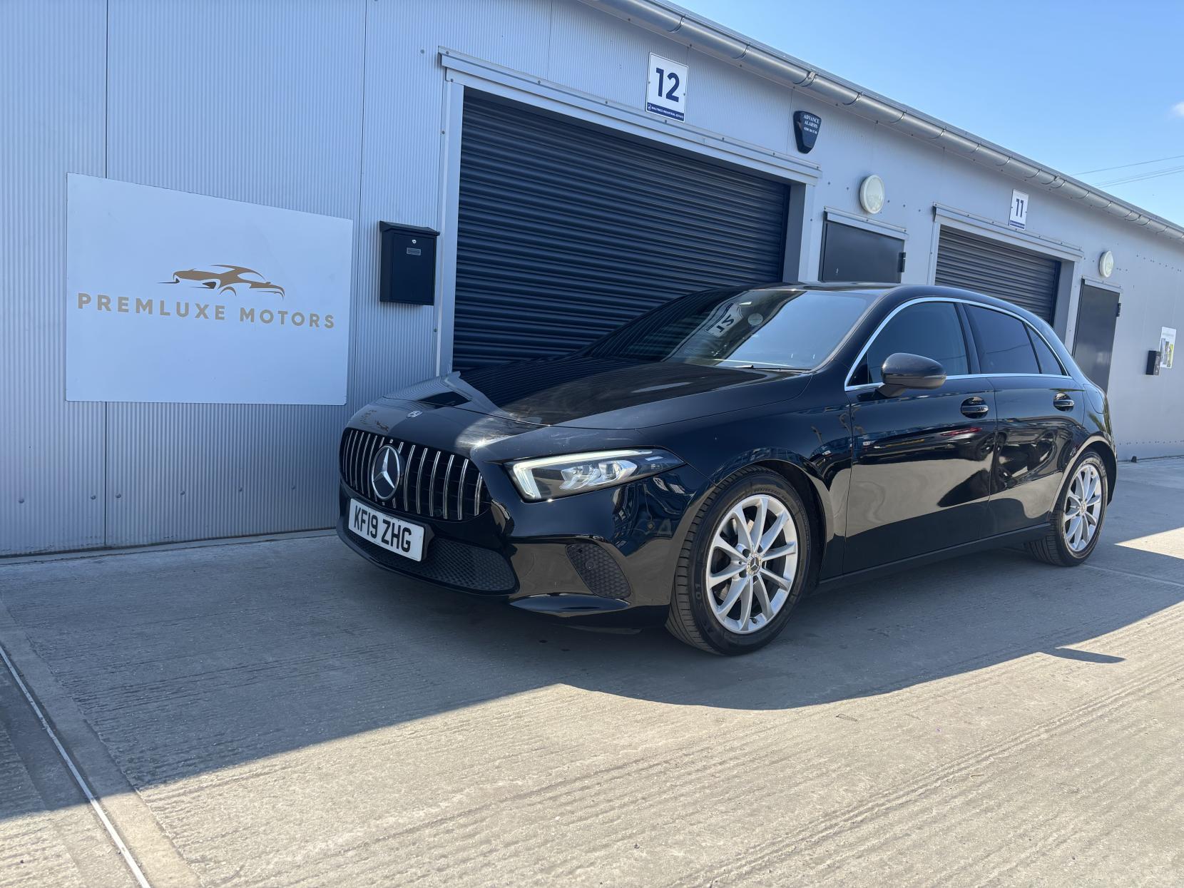 Mercedes-Benz A Class 1.3 A180 Sport (Executive) Hatchback 5dr Petrol 7G-DCT Euro 6 (s/s) (136 ps)