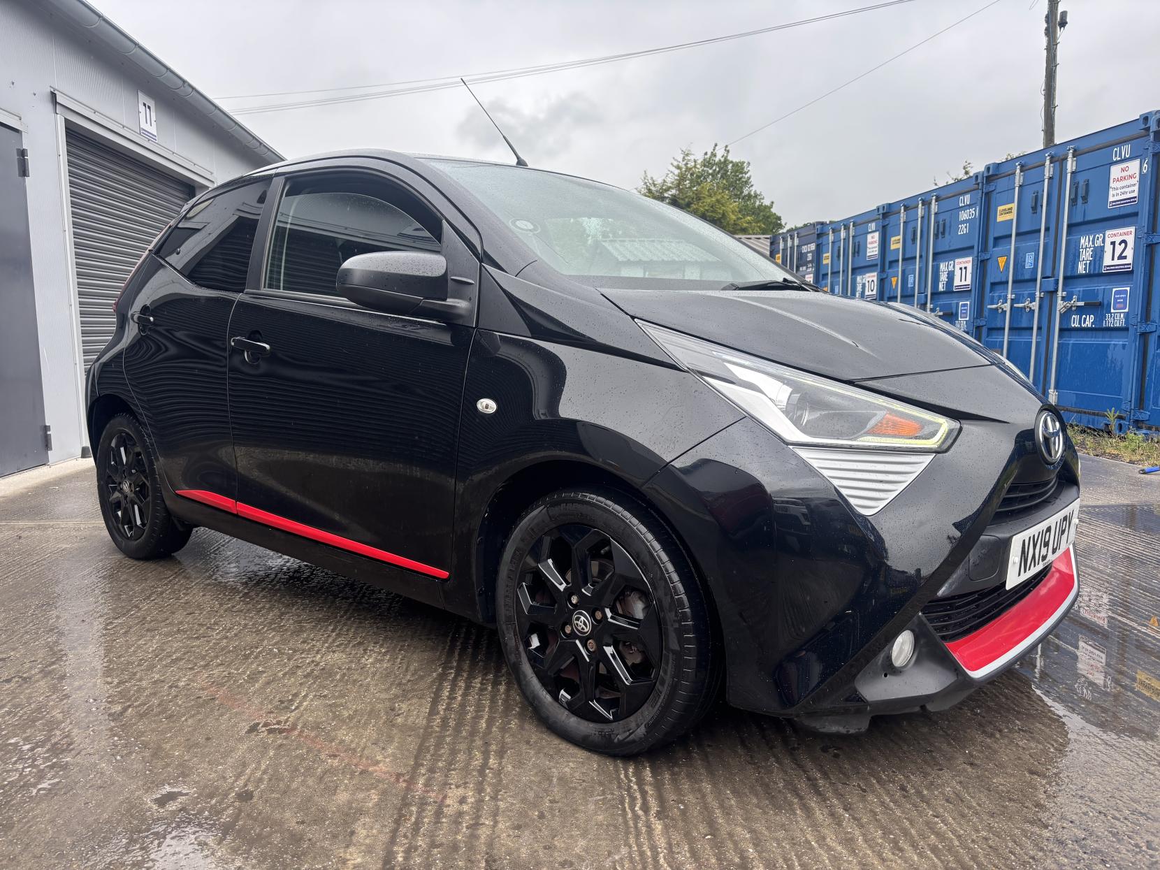 Toyota AYGO 1.0 VVT-i x-trend Funroof 5dr Petrol x-shift Euro 6 (71 ps)