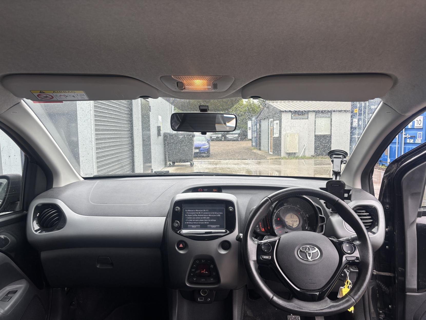 Toyota AYGO 1.0 VVT-i x-trend Funroof 5dr Petrol x-shift Euro 6 (71 ps)