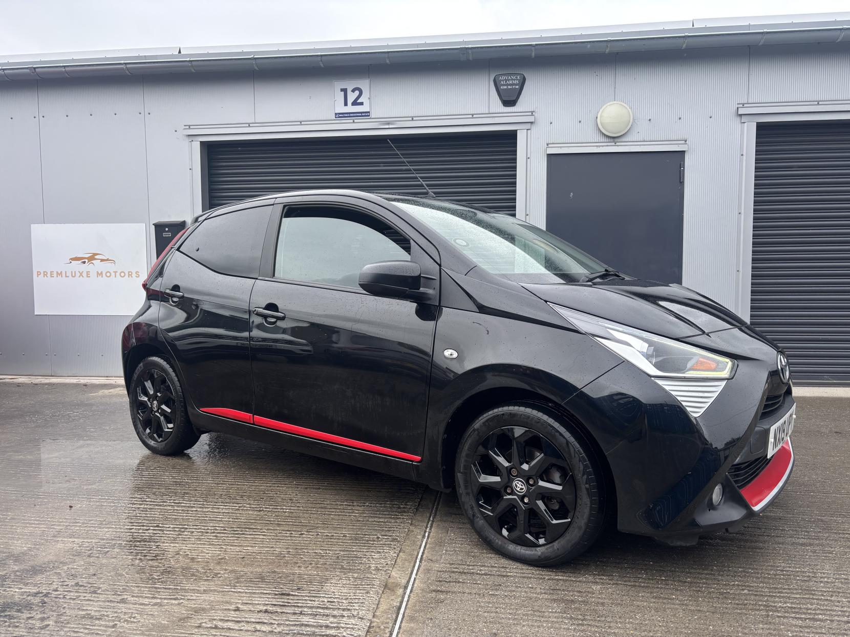 Toyota AYGO 1.0 VVT-i x-trend Funroof 5dr Petrol x-shift Euro 6 (71 ps)