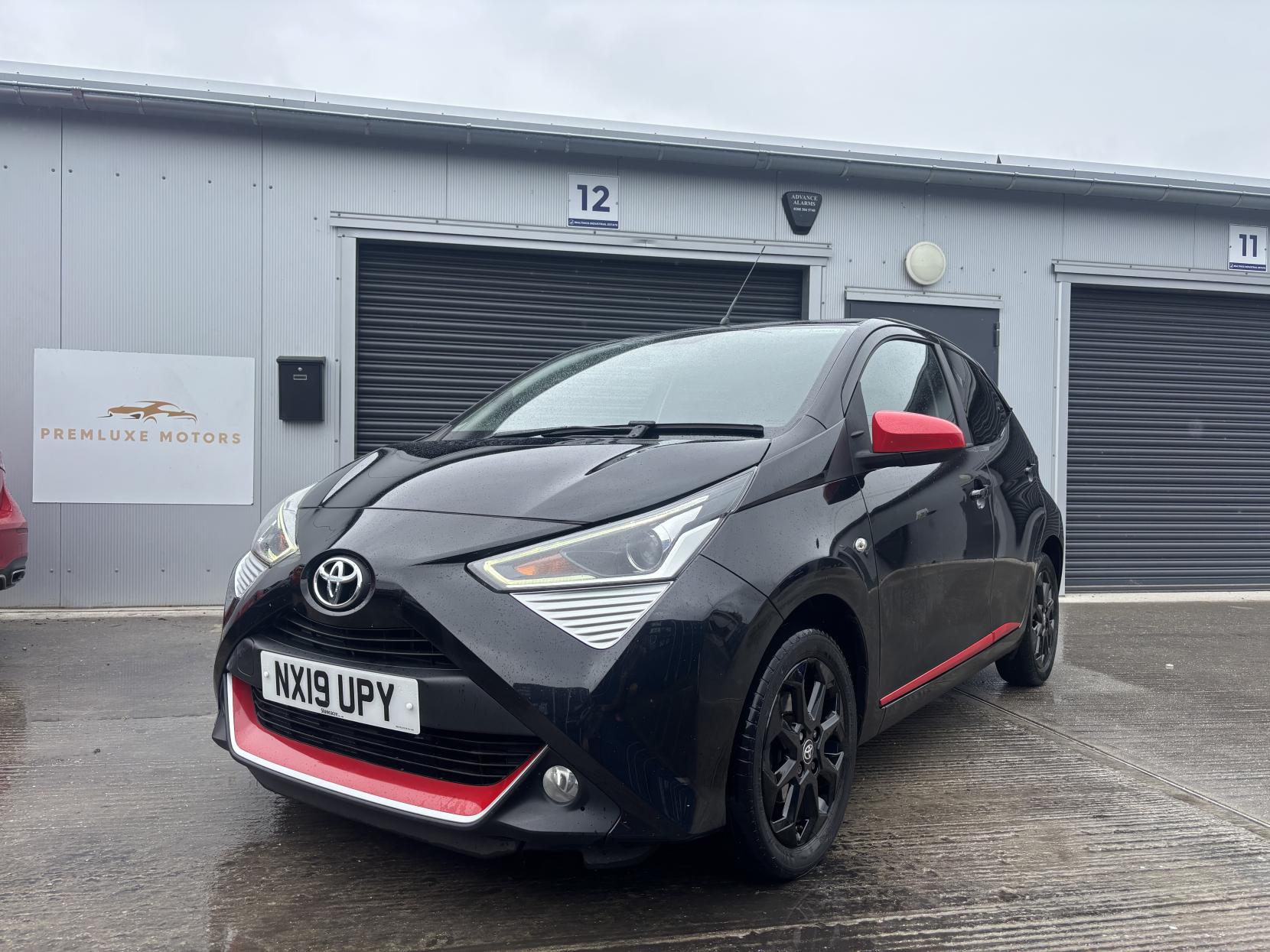 Toyota AYGO 1.0 VVT-i x-trend Funroof 5dr Petrol x-shift Euro 6 (71 ps)