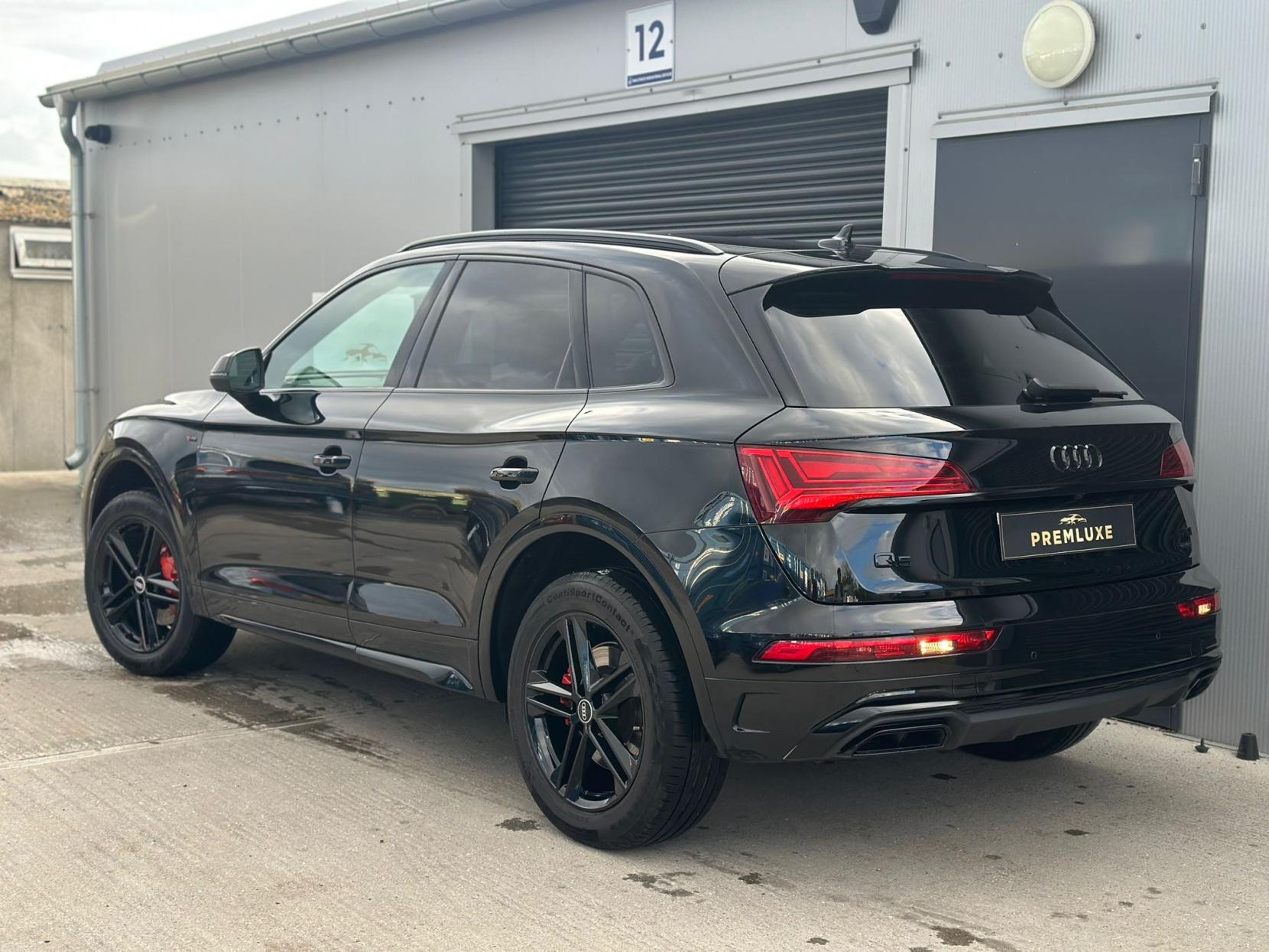 Audi Q5 2.0 TDI 40 S line SUV 5dr Diesel S Tronic quattro Euro 6 (s/s) (204 ps)