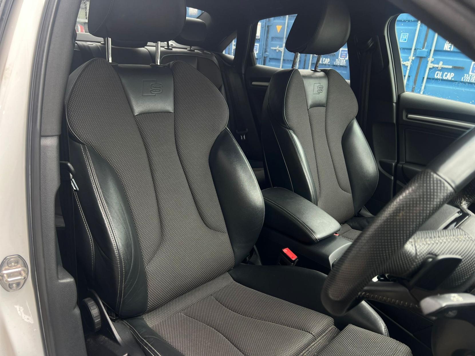 Audi A3 1.5 TFSI CoD 35 Black Edition Saloon 4dr Petrol Manual Euro 6 (s/s) (150 ps)