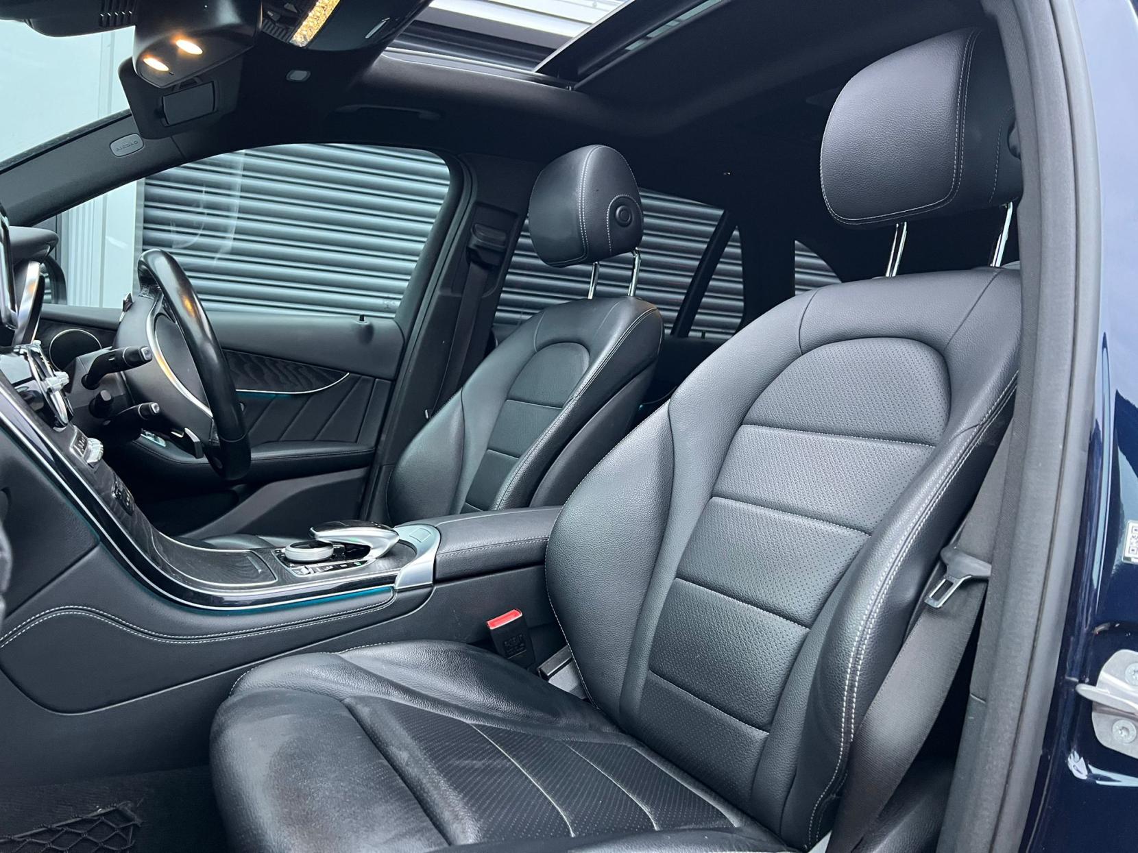 Mercedes-Benz GLC 2.1 GLC220d AMG Line (Premium) SUV 5dr Diesel G-Tronic 4MATIC Euro 6 (s/s) (170 ps)