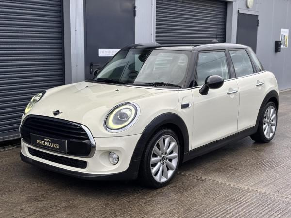 MINI Hatch 1.5 Cooper Classic Hatchback 5dr Petrol Steptronic Euro 6 (s/s) (136 ps)