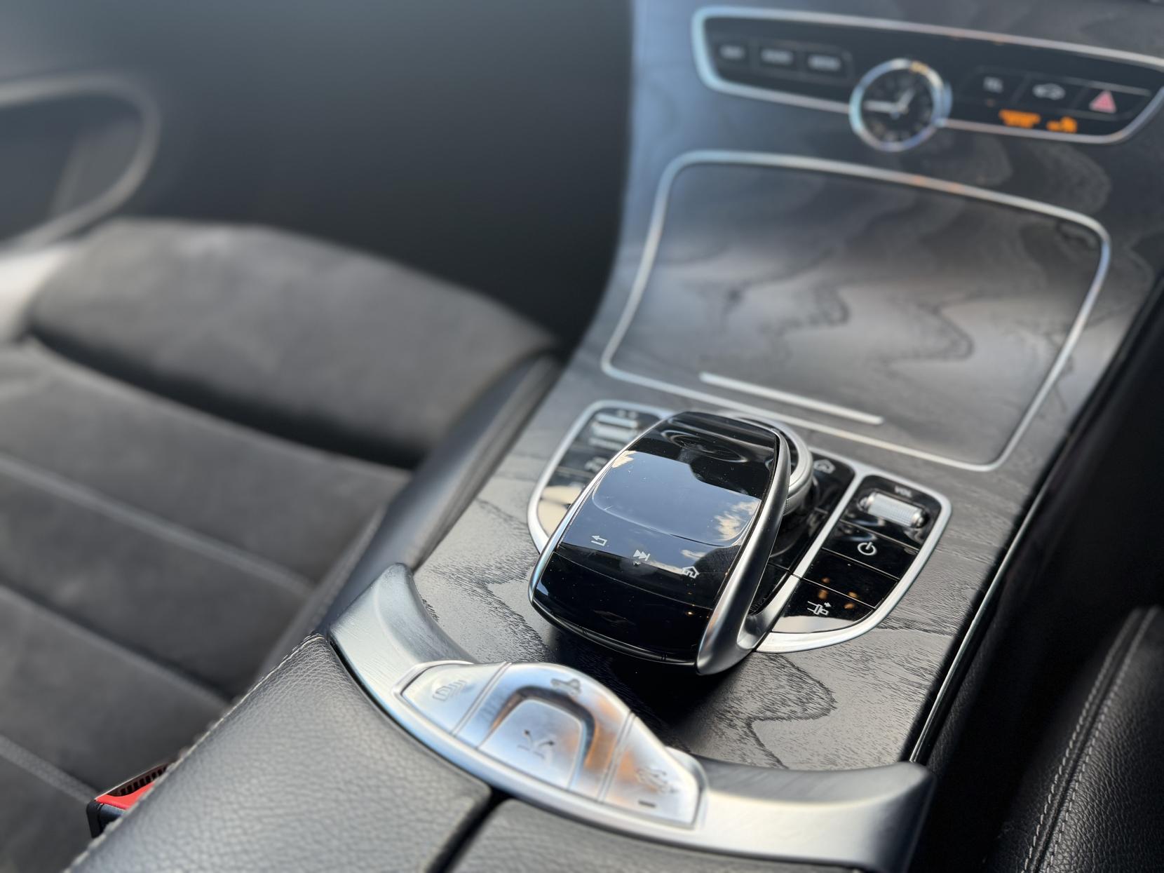 Mercedes-Benz C Class 2.0 C300d AMG Line (Premium) Cabriolet 2dr Diesel G-Tronic+ Euro 6 (s/s) (245 ps)