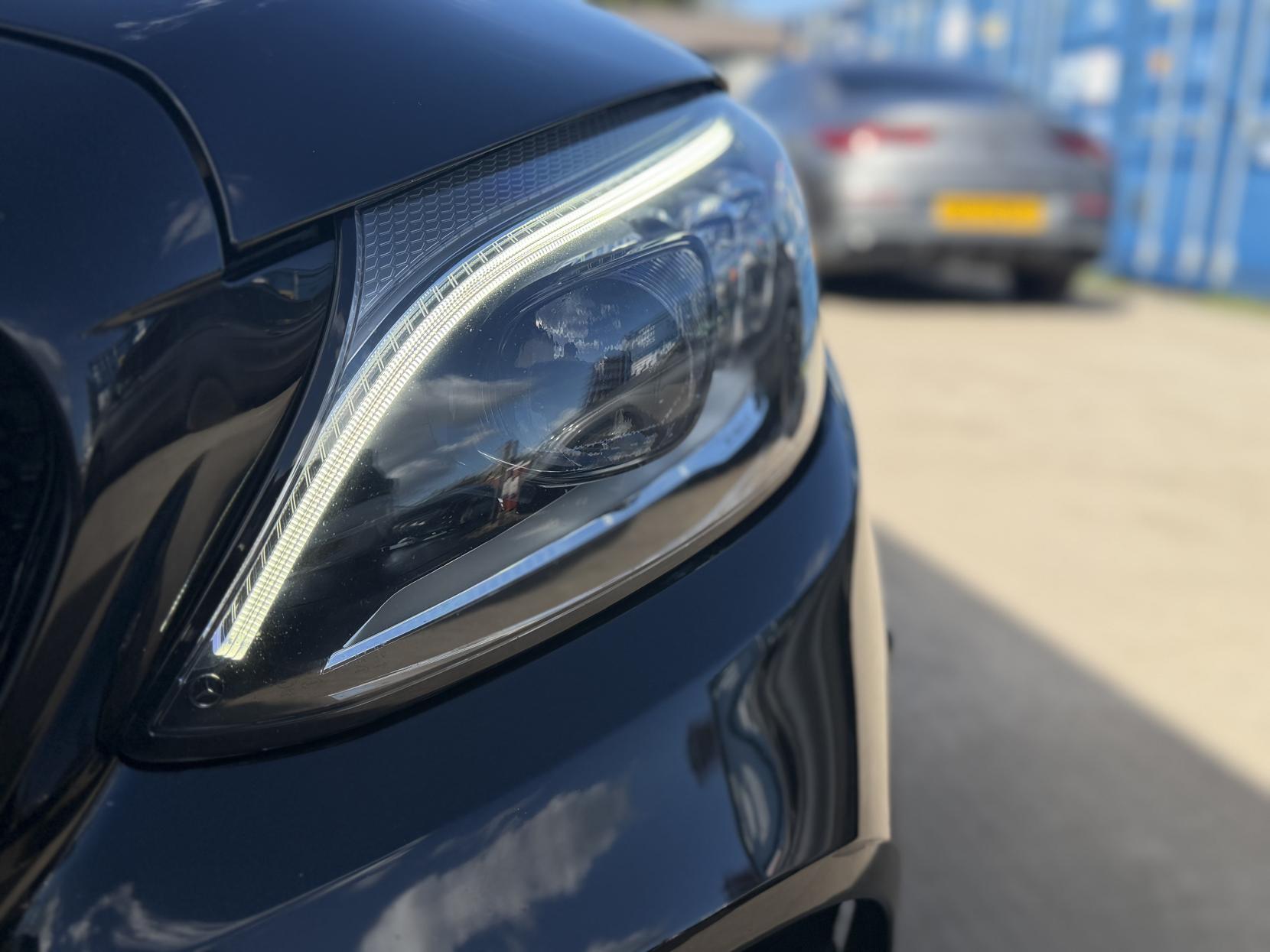 Mercedes-Benz C Class 2.0 C300d AMG Line (Premium) Cabriolet 2dr Diesel G-Tronic+ Euro 6 (s/s) (245 ps)