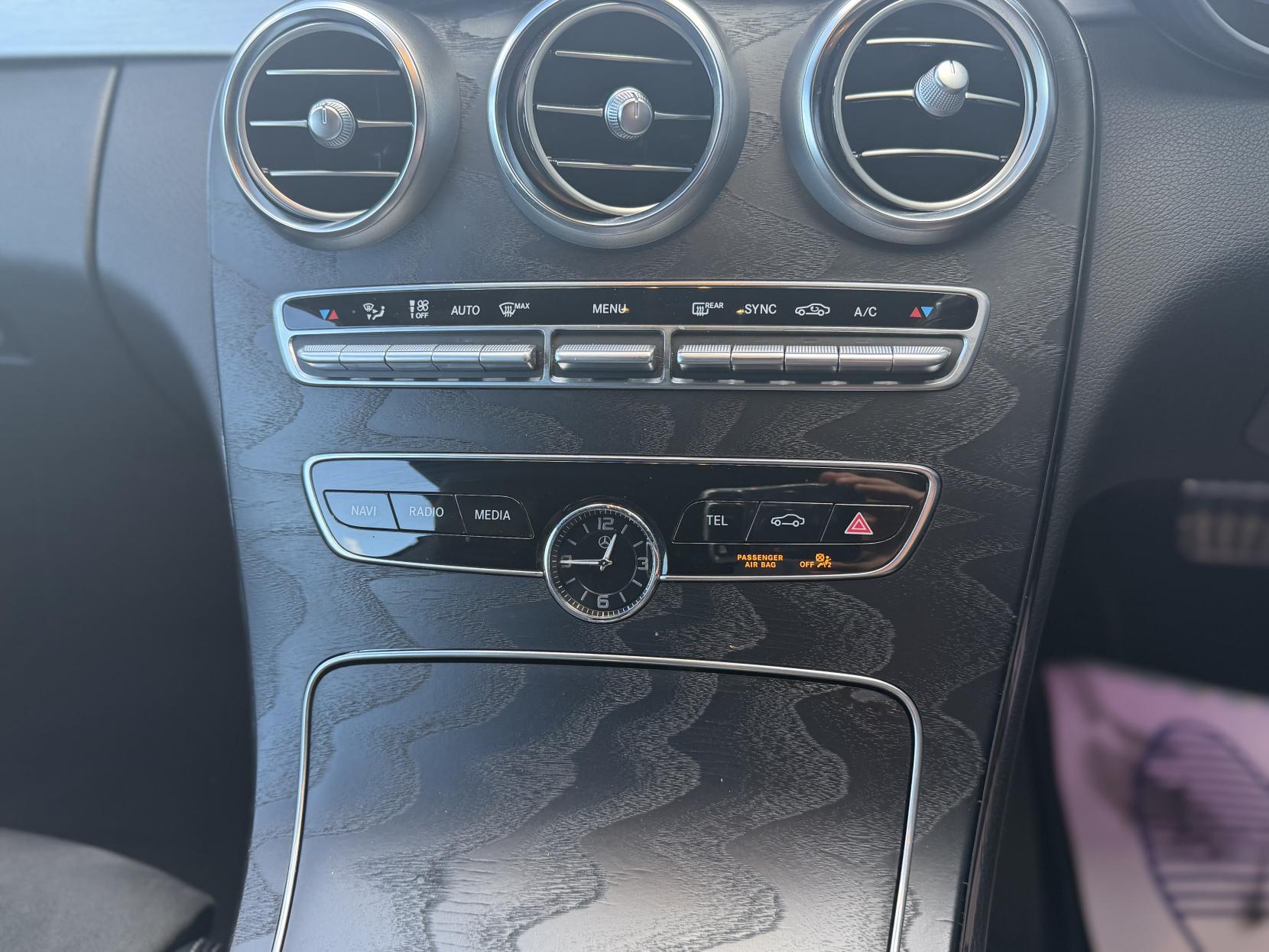 Mercedes-Benz C Class 2.0 C300d AMG Line (Premium) Cabriolet 2dr Diesel G-Tronic+ Euro 6 (s/s) (245 ps)