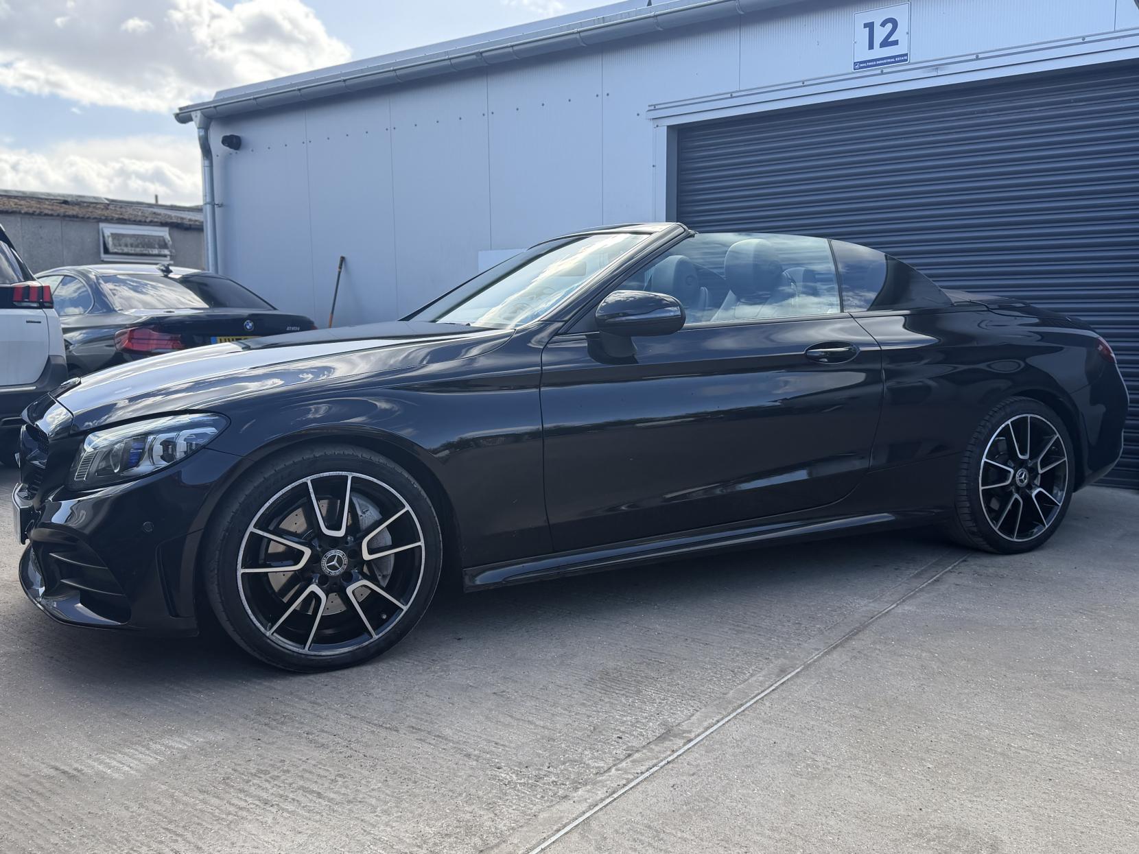 Mercedes-Benz C Class 2.0 C300d AMG Line (Premium) Cabriolet 2dr Diesel G-Tronic+ Euro 6 (s/s) (245 ps)