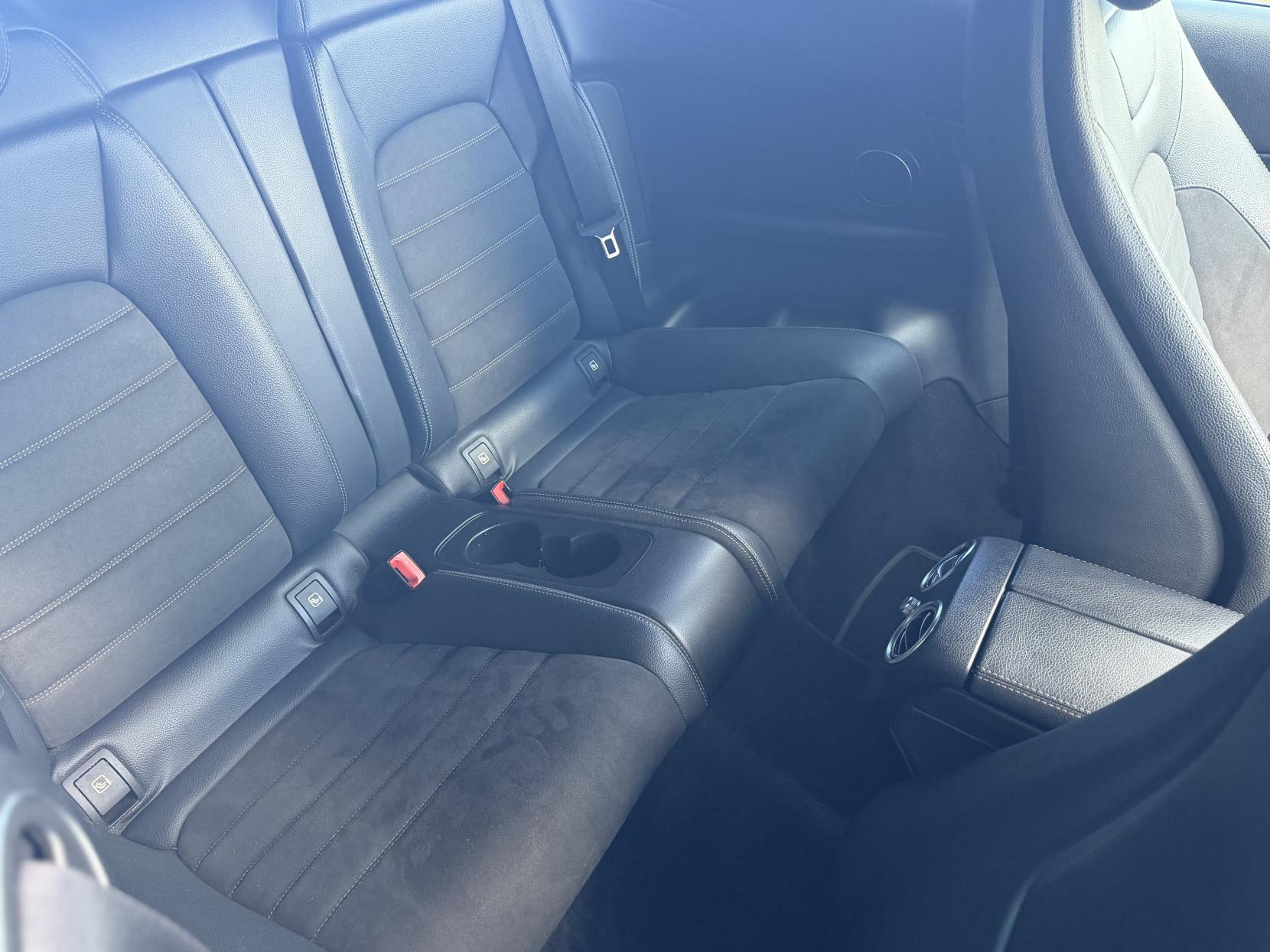 Mercedes-Benz C Class 2.0 C300d AMG Line (Premium) Cabriolet 2dr Diesel G-Tronic+ Euro 6 (s/s) (245 ps)