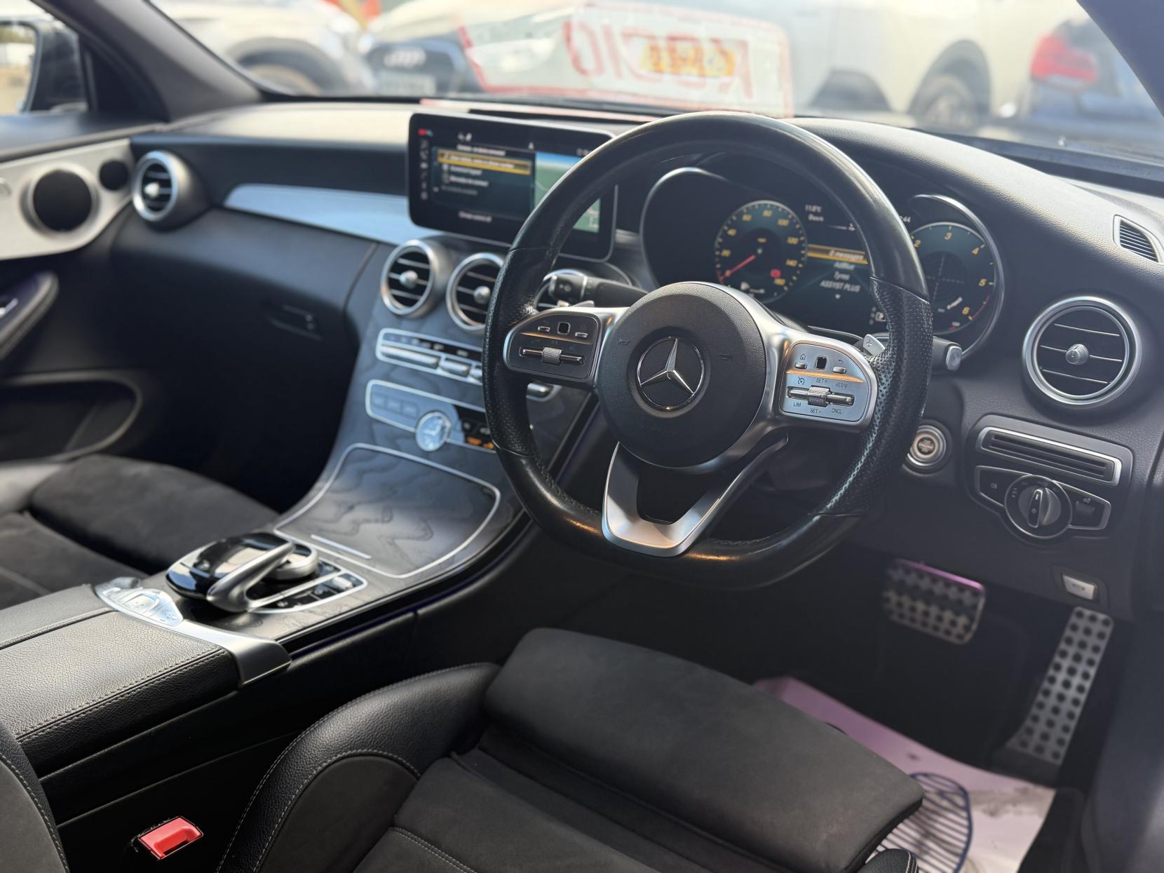 Mercedes-Benz C Class 2.0 C300d AMG Line (Premium) Cabriolet 2dr Diesel G-Tronic+ Euro 6 (s/s) (245 ps)