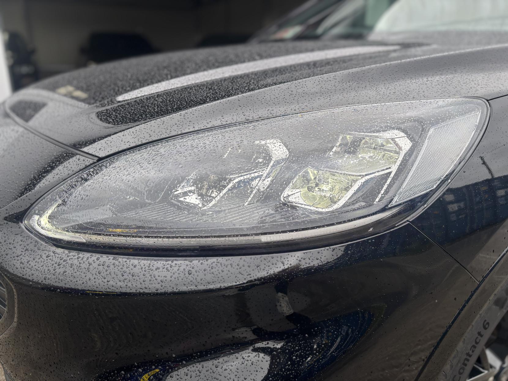 Ford Kuga 2.5h Duratec Black Package Edition SUV 5dr Petrol Hybrid CVT Euro 6 (s/s) (190 ps)
