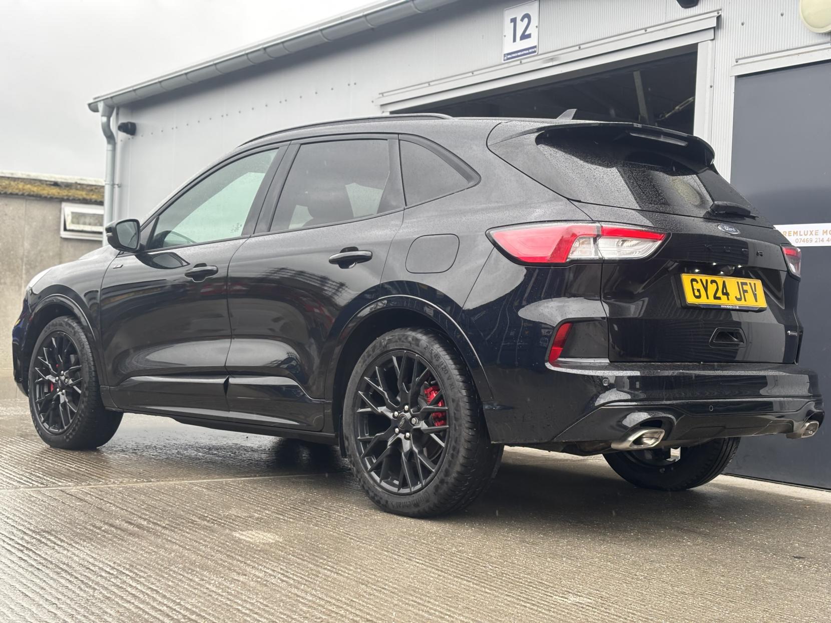 Ford Kuga 2.5h Duratec Black Package Edition SUV 5dr Petrol Hybrid CVT Euro 6 (s/s) (190 ps)