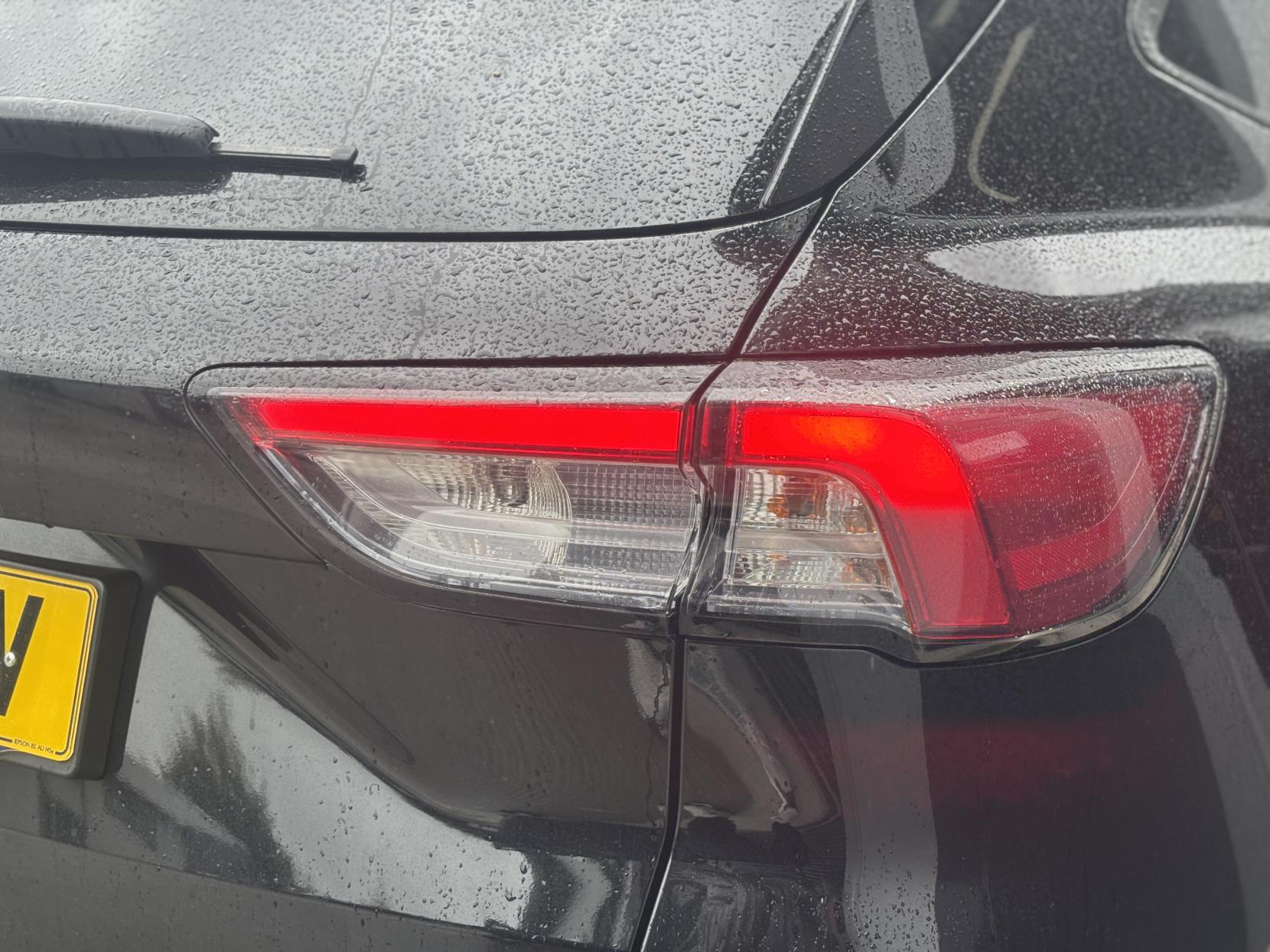 Ford Kuga 2.5h Duratec Black Package Edition SUV 5dr Petrol Hybrid CVT Euro 6 (s/s) (190 ps)