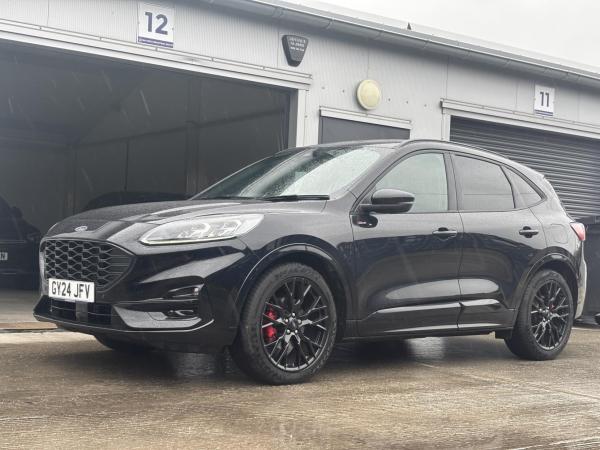 Ford Kuga 2.5h Duratec Black Package Edition SUV 5dr Petrol Hybrid CVT Euro 6 (s/s) (190 ps)