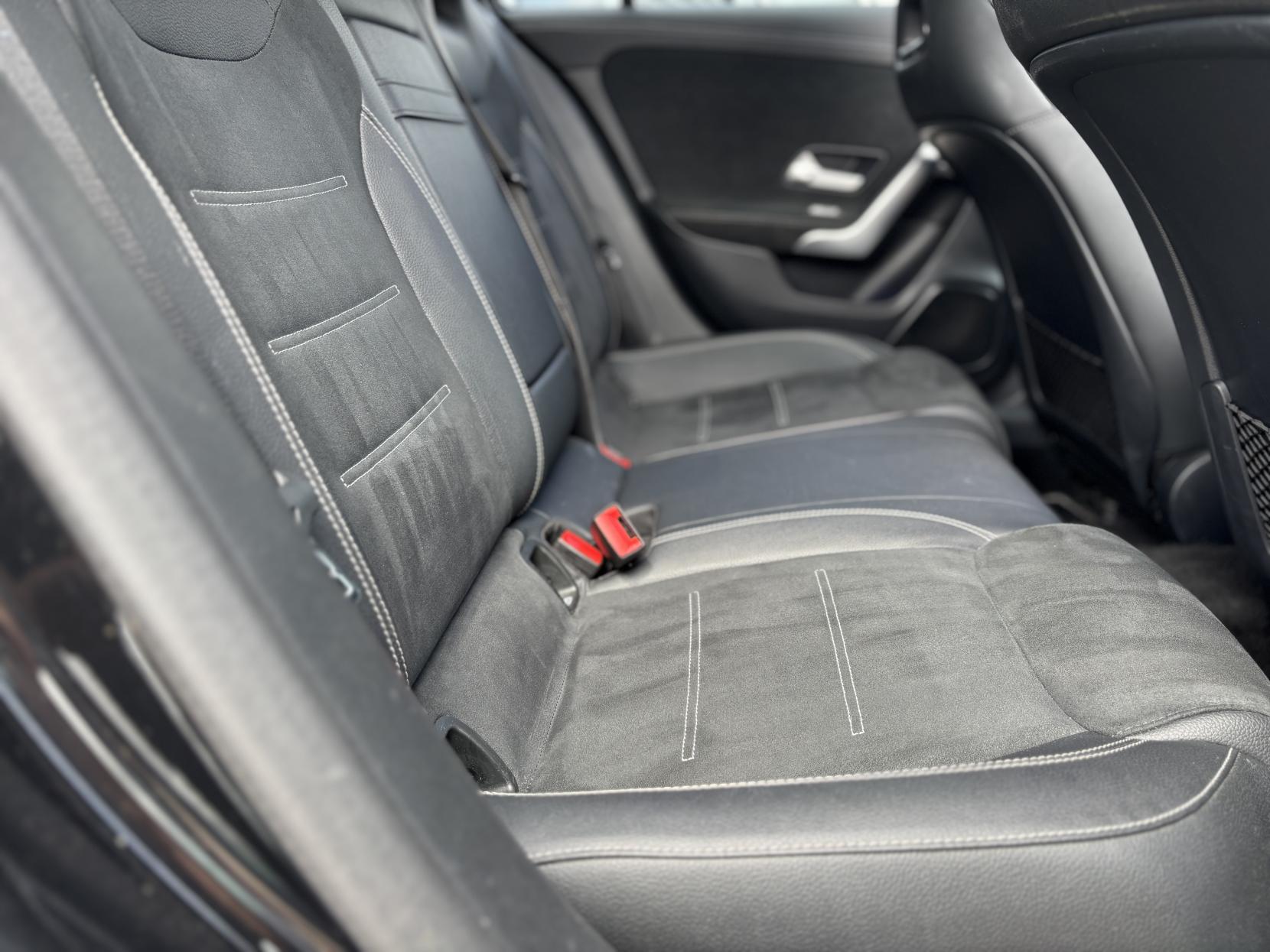Mercedes-Benz A Class 2.0 A180d AMG Line Edition (Premium Plus) Hatchback 5dr Diesel 8G-DCT Euro 6 (s/s) (116 ps)