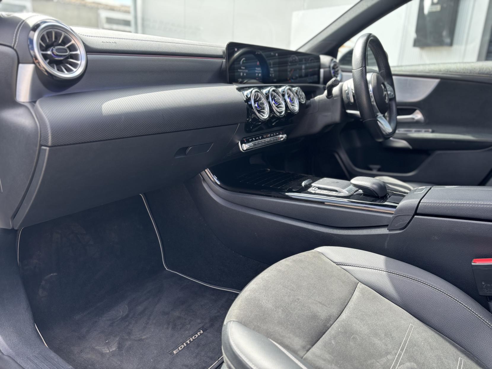 Mercedes-Benz A Class 2.0 A180d AMG Line Edition (Premium Plus) Hatchback 5dr Diesel 8G-DCT Euro 6 (s/s) (116 ps)