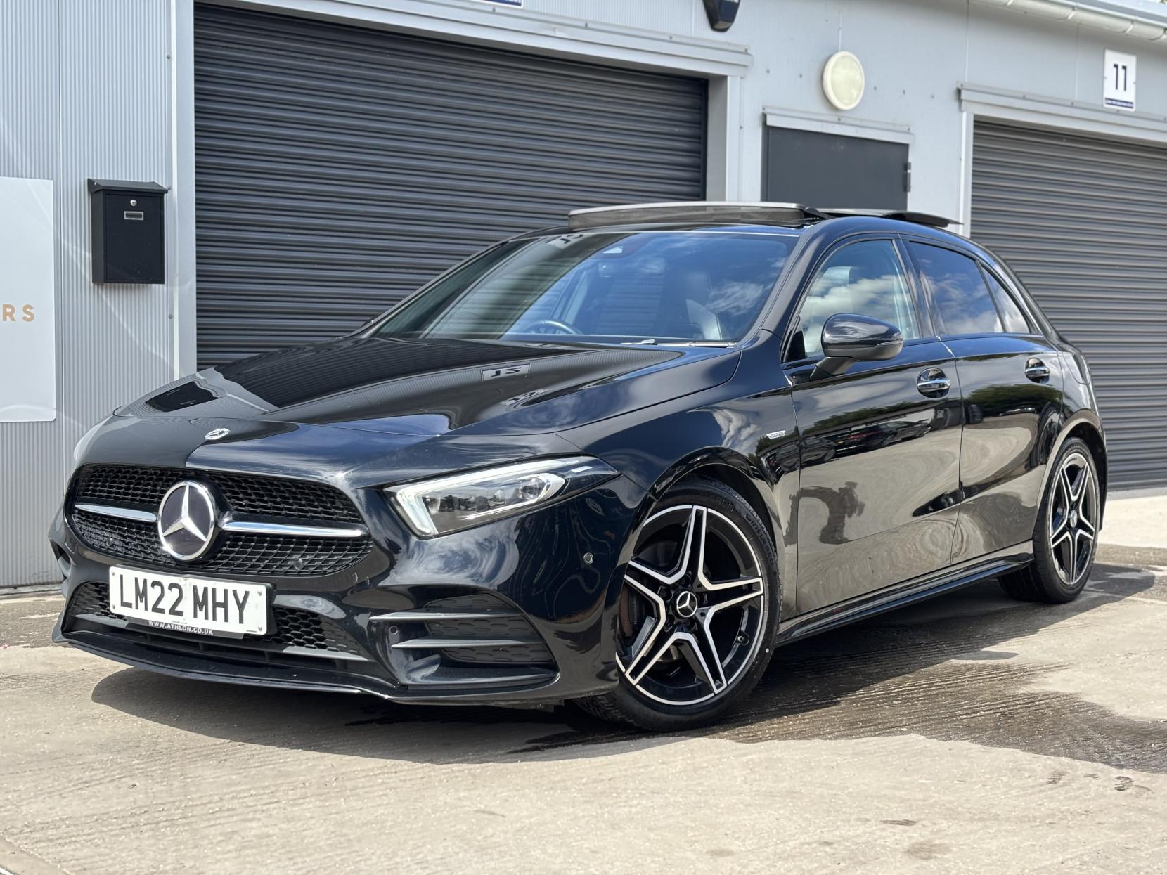 Mercedes-Benz A Class 2.0 A180d AMG Line Edition (Premium Plus) Hatchback 5dr Diesel 8G-DCT Euro 6 (s/s) (116 ps)