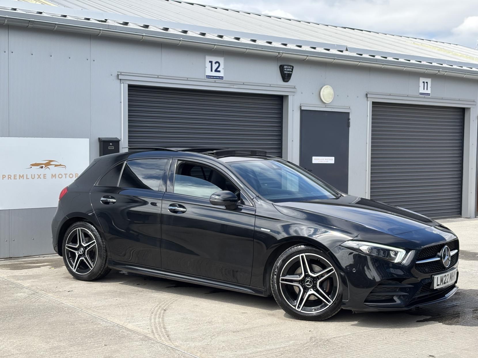 Mercedes-Benz A Class 2.0 A180d AMG Line Edition (Premium Plus) Hatchback 5dr Diesel 8G-DCT Euro 6 (s/s) (116 ps)