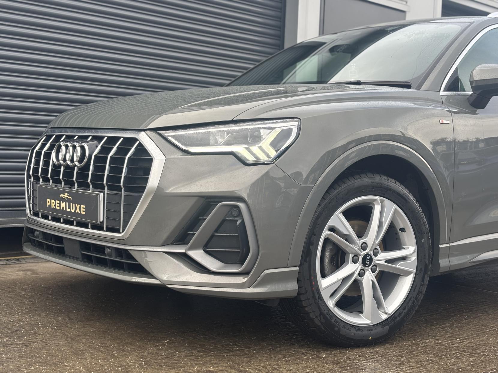 Audi Q3 1.5 TFSI CoD 35 S line SUV 5dr Petrol S Tronic Euro 6 (s/s) (150 ps)