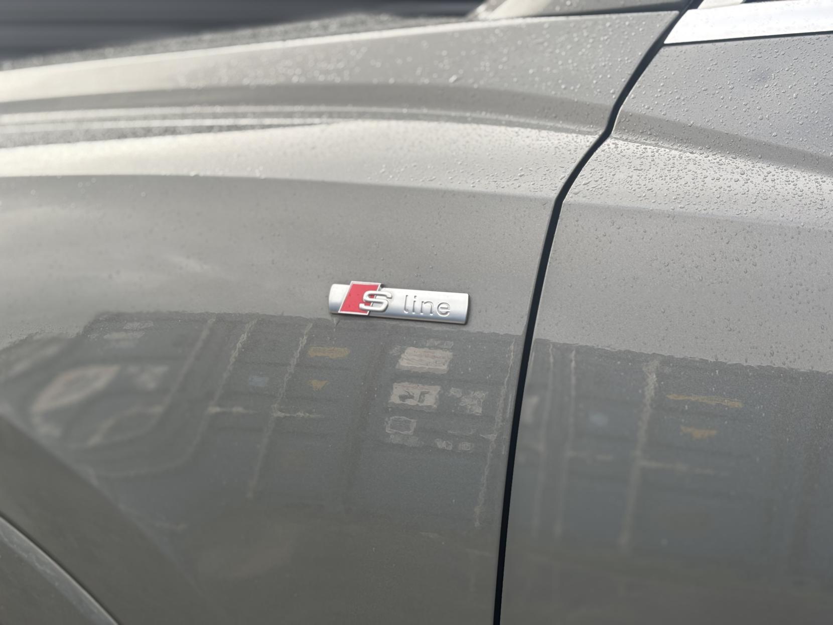 Audi Q3 1.5 TFSI CoD 35 S line SUV 5dr Petrol S Tronic Euro 6 (s/s) (150 ps)