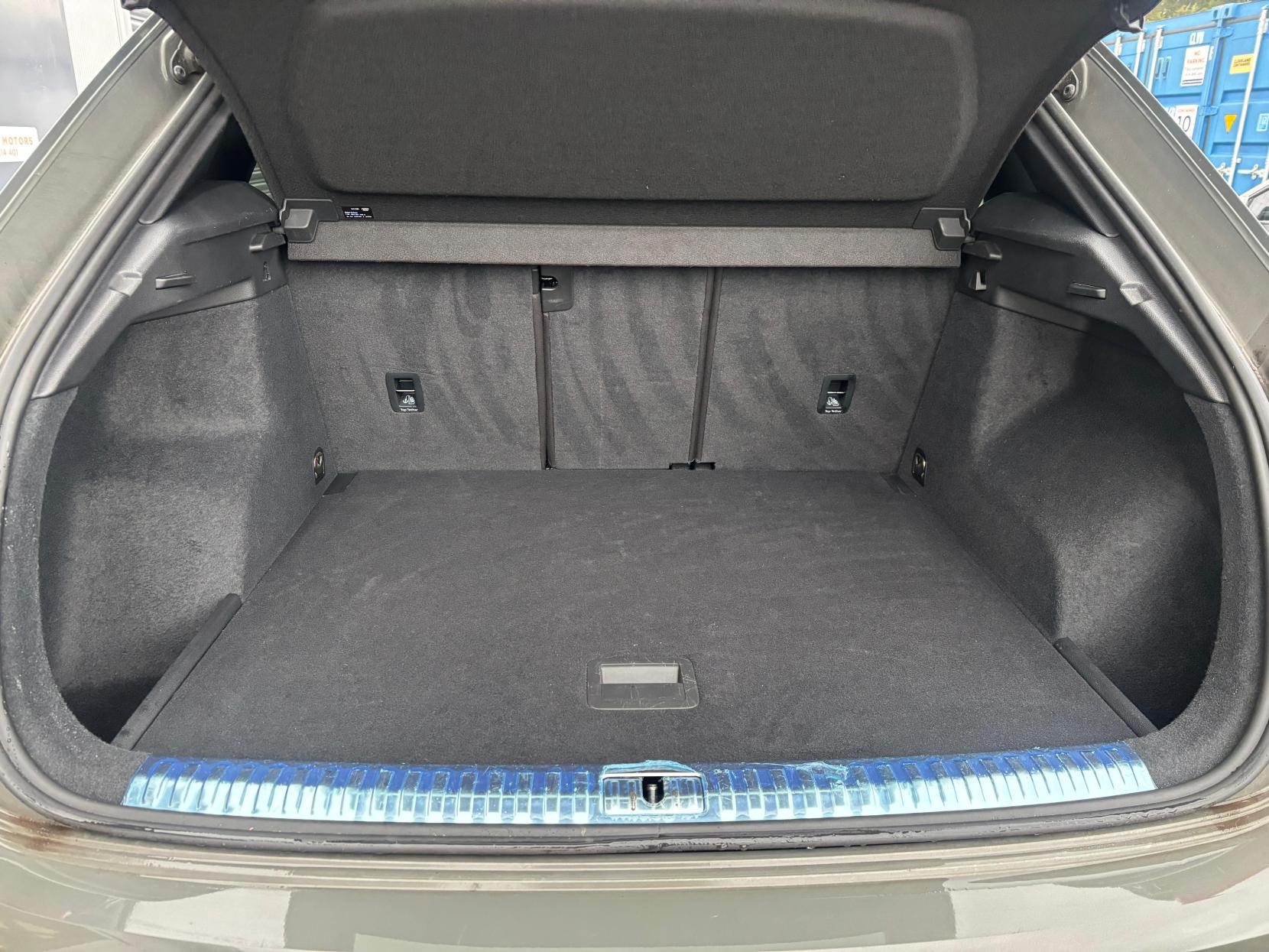 Audi Q3 1.5 TFSI CoD 35 S line SUV 5dr Petrol S Tronic Euro 6 (s/s) (150 ps)