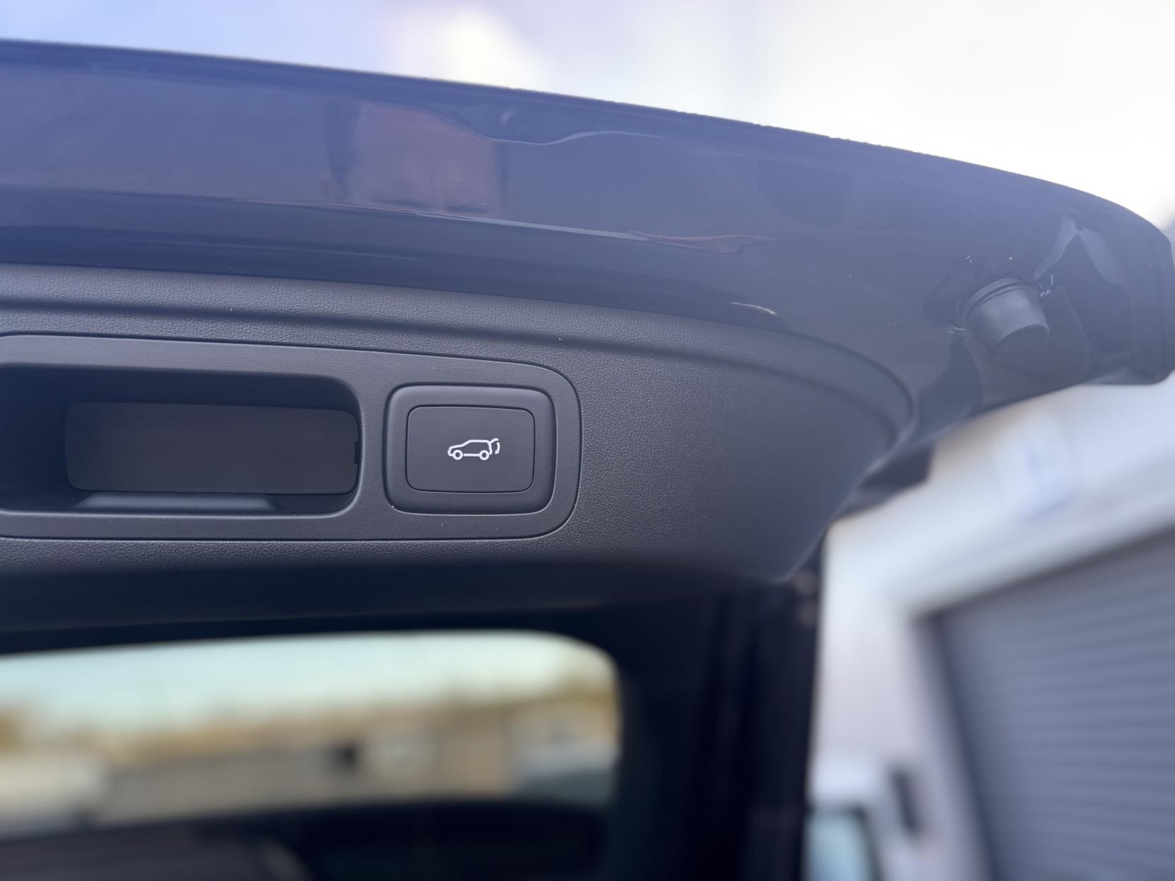 MG MG HS 1.5 T-GDI Trophy SUV 5dr Petrol DCT Euro 6 (s/s) (169 ps)