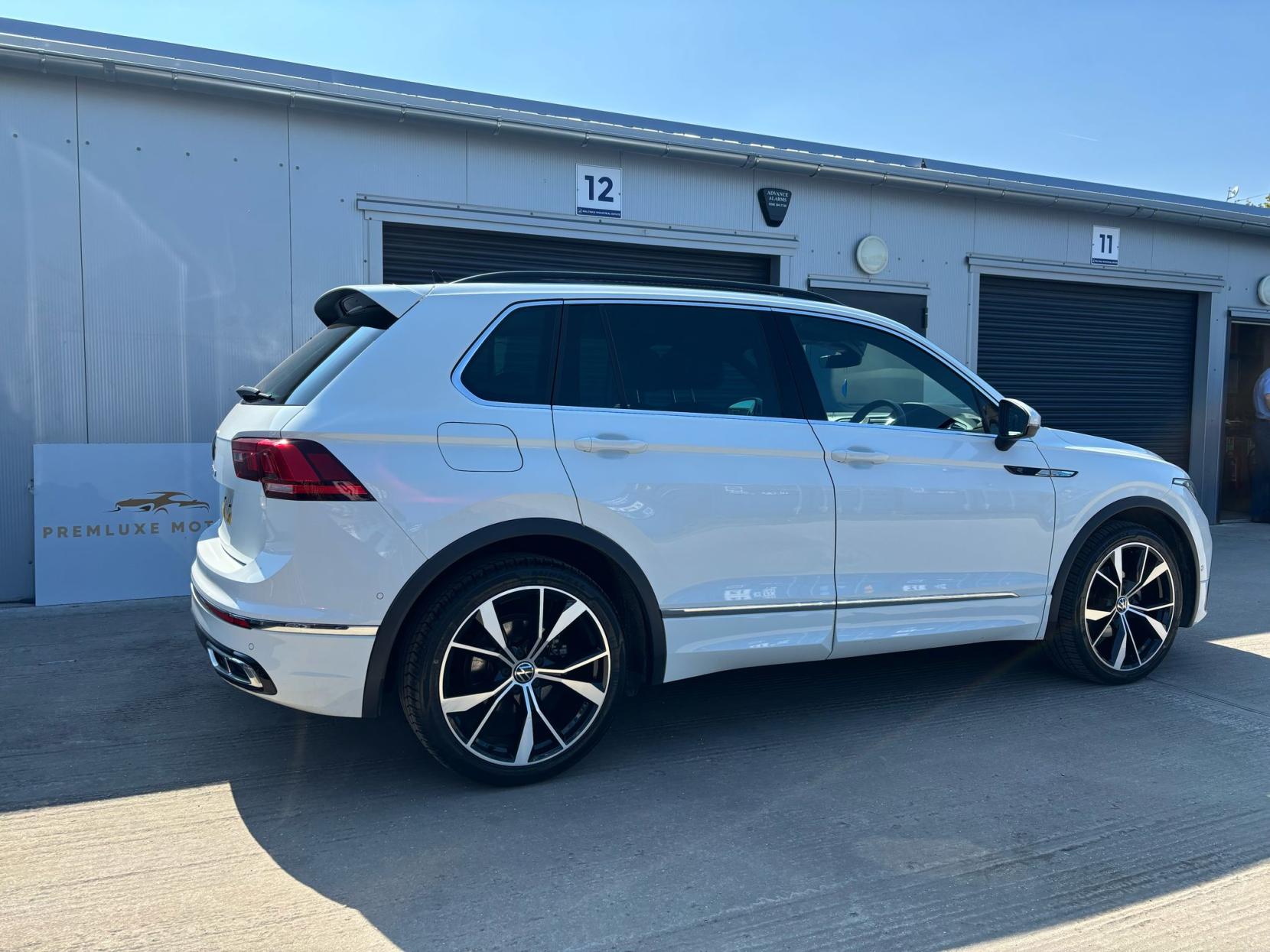 Volkswagen Tiguan 1.5 TSI R-Line SUV 5dr Petrol DSG Euro 6 (s/s) (150 ps)