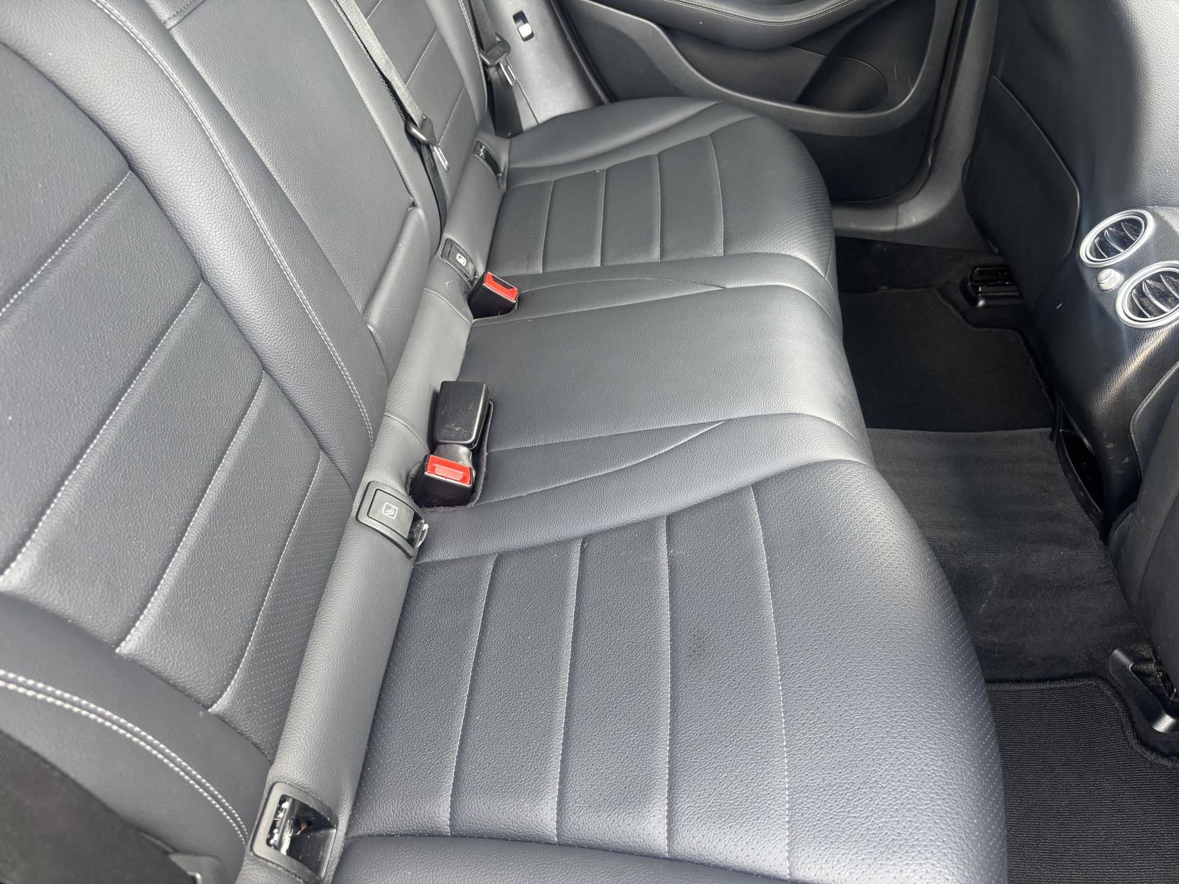 Mercedes-Benz GLC 2.1 GLC250d AMG Line (Premium) SUV 5dr Diesel G-Tronic+ 4MATIC Euro 6 (s/s) (204 ps)