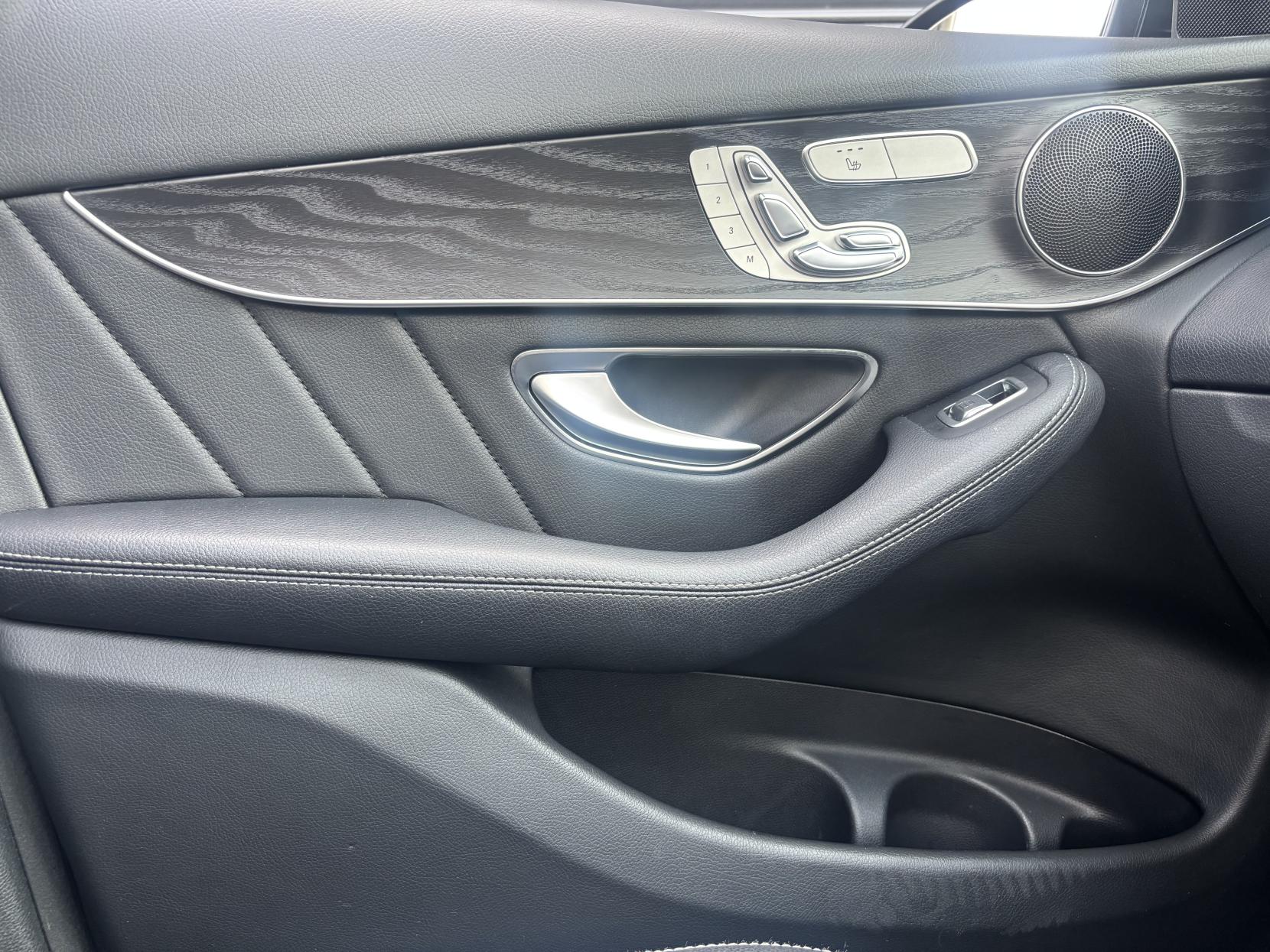 Mercedes-Benz GLC 2.1 GLC250d AMG Line (Premium) SUV 5dr Diesel G-Tronic+ 4MATIC Euro 6 (s/s) (204 ps)