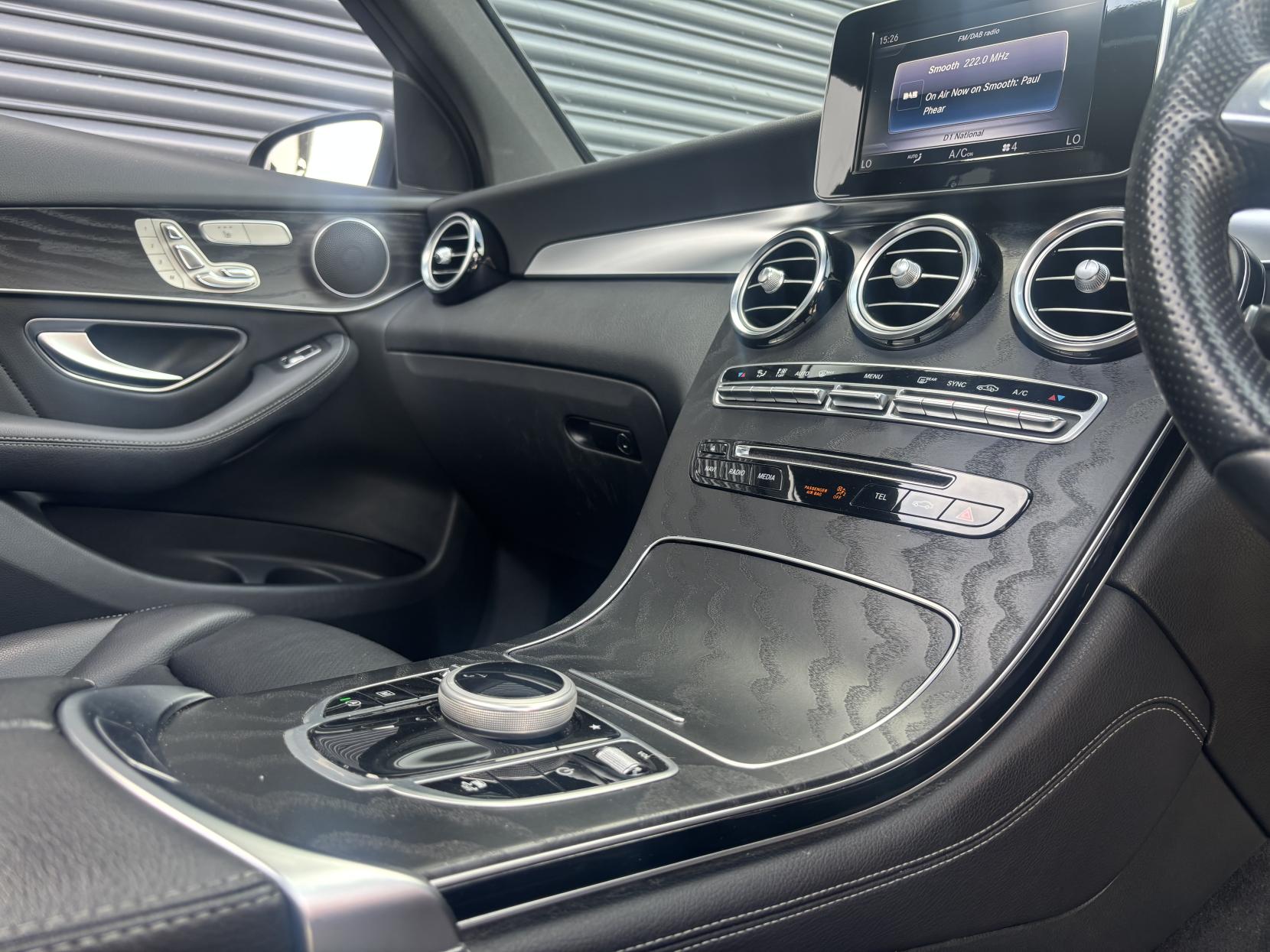 Mercedes-Benz GLC 2.1 GLC250d AMG Line (Premium) SUV 5dr Diesel G-Tronic+ 4MATIC Euro 6 (s/s) (204 ps)