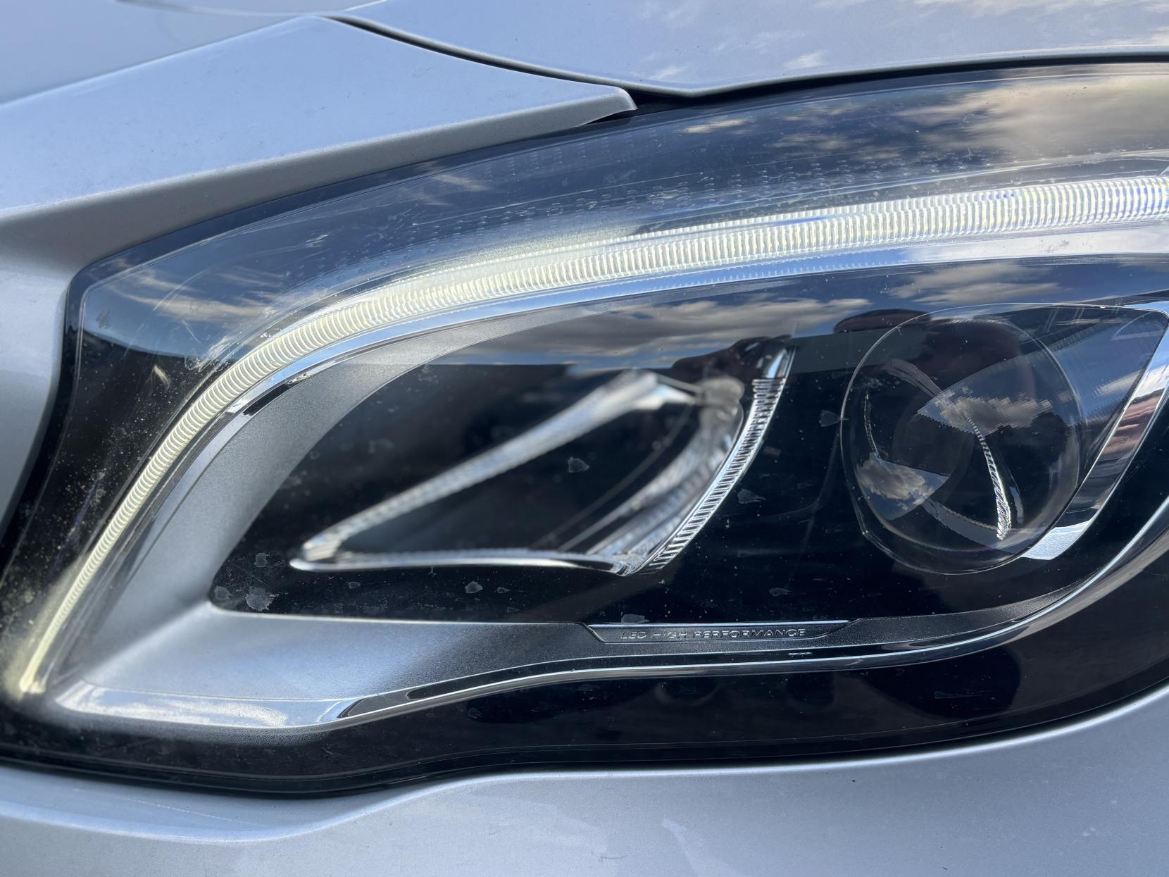 Mercedes-Benz GLA 1.6 GLA180 GPF Urban Edition SUV 5dr Petrol 7G-DCT Euro 6 (s/s) (122 ps)