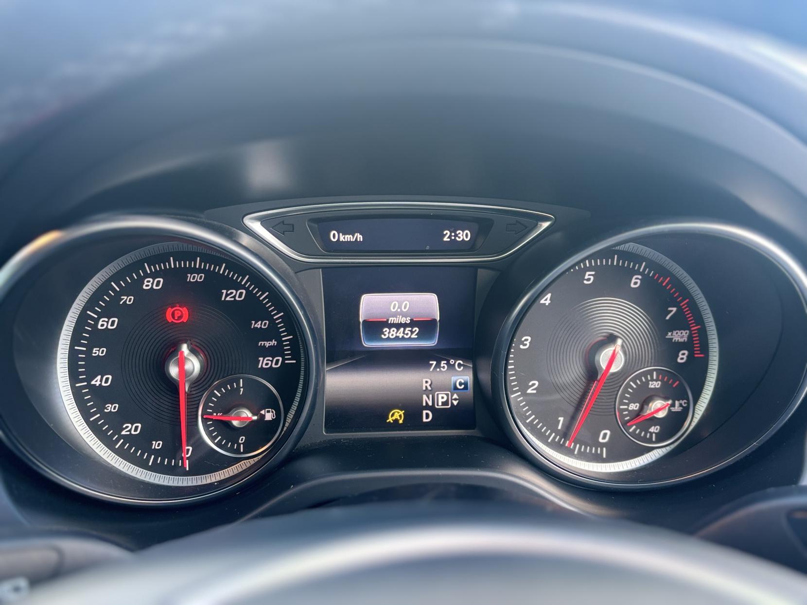 Mercedes-Benz GLA 1.6 GLA180 GPF Urban Edition SUV 5dr Petrol 7G-DCT Euro 6 (s/s) (122 ps)