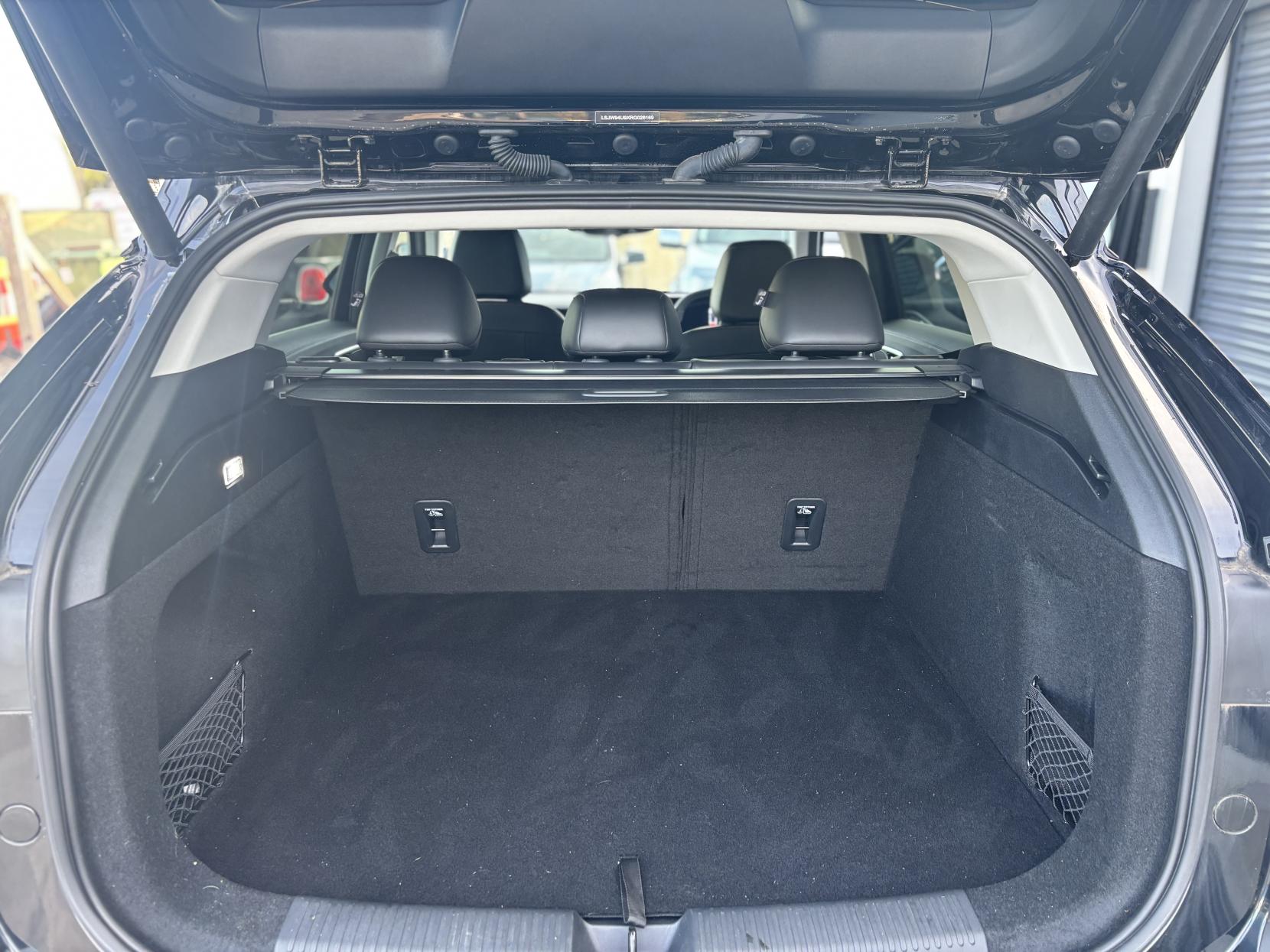 MG MG HS 1.5 T-GDI Trophy SUV 5dr Petrol DCT Euro 6 (s/s) (169 ps)