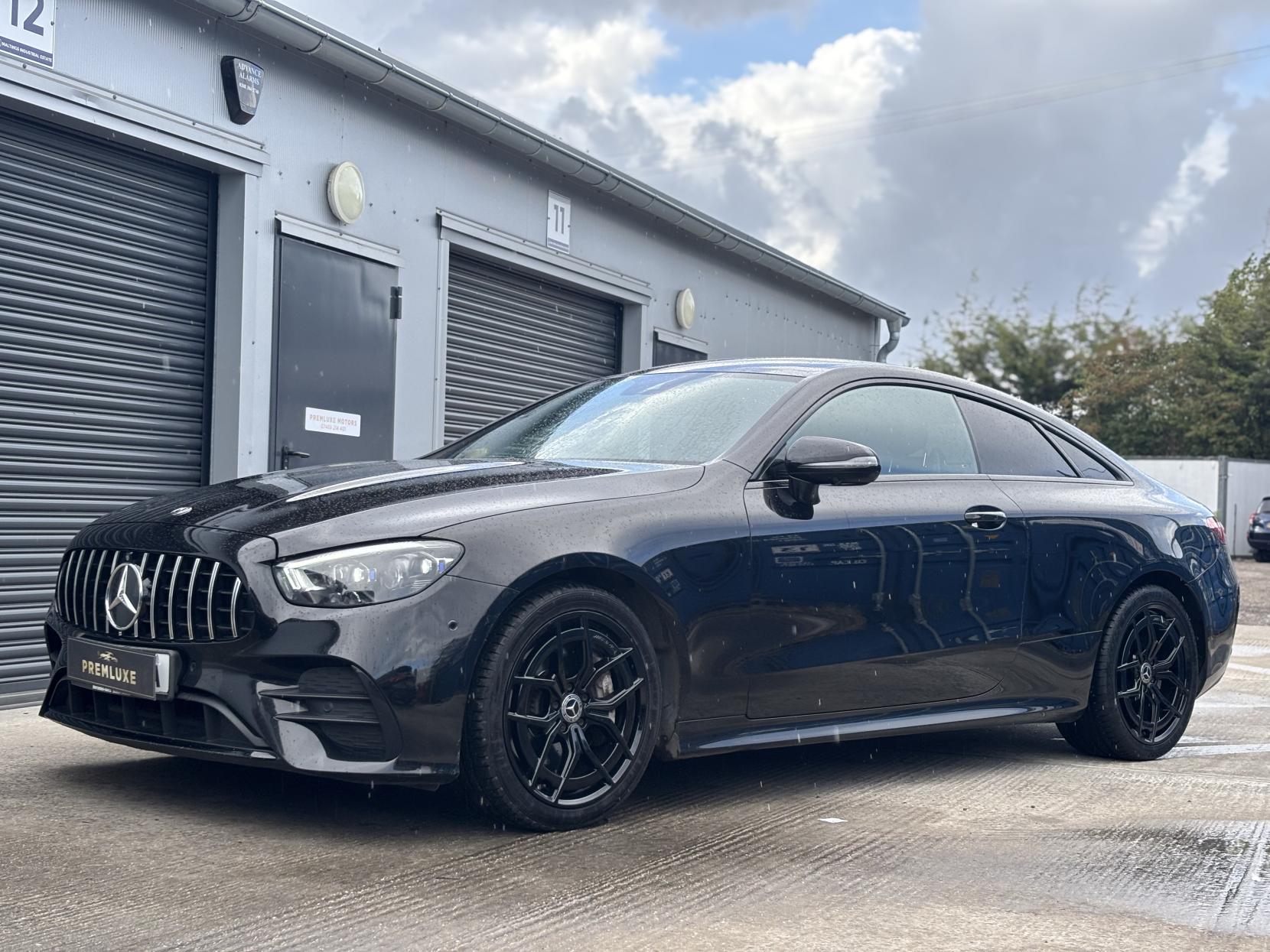 Mercedes-Benz E Class 2.0 E300 GPF AMG Line (Premium) Coupe 2dr Petrol G-Tronic+ Euro 6 (s/s) (245 ps)