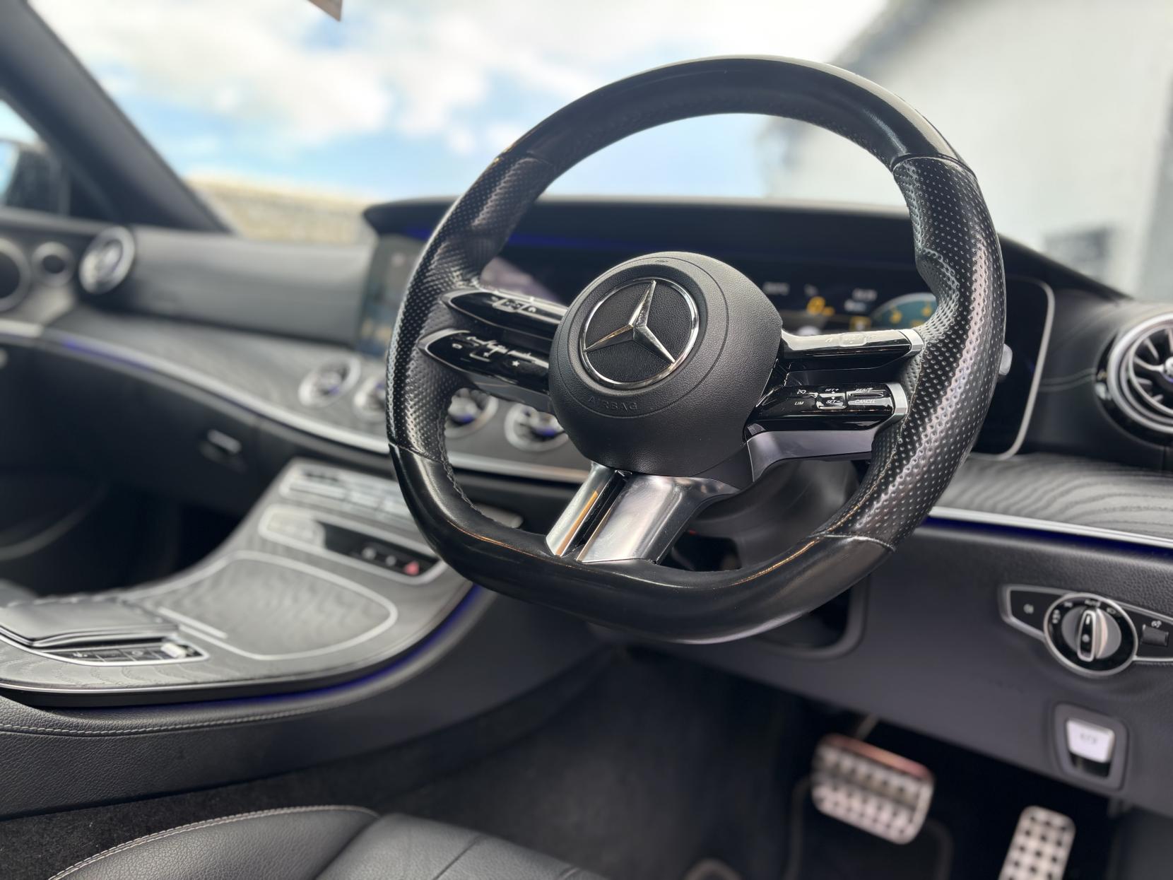 Mercedes-Benz E Class 2.0 E300 GPF AMG Line (Premium) Coupe 2dr Petrol G-Tronic+ Euro 6 (s/s) (245 ps)