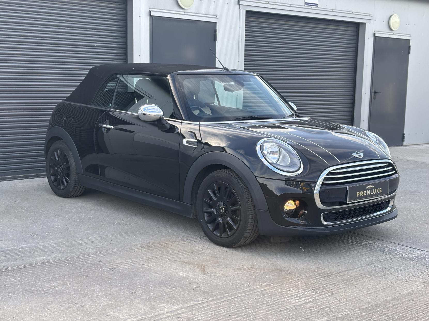 MINI Convertible 1.5 Cooper Convertible 2dr Petrol Manual Euro 6 (s/s) (136 ps)