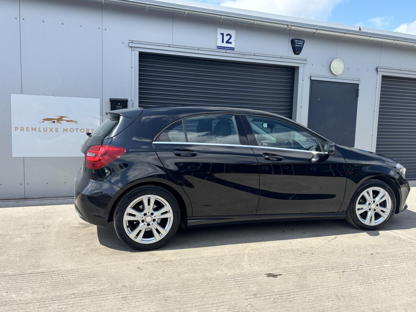 Mercedes-Benz A Class 1.5 A180d Sport Hatchback 5dr Diesel Manual Euro 6 (s/s) (109 ps)