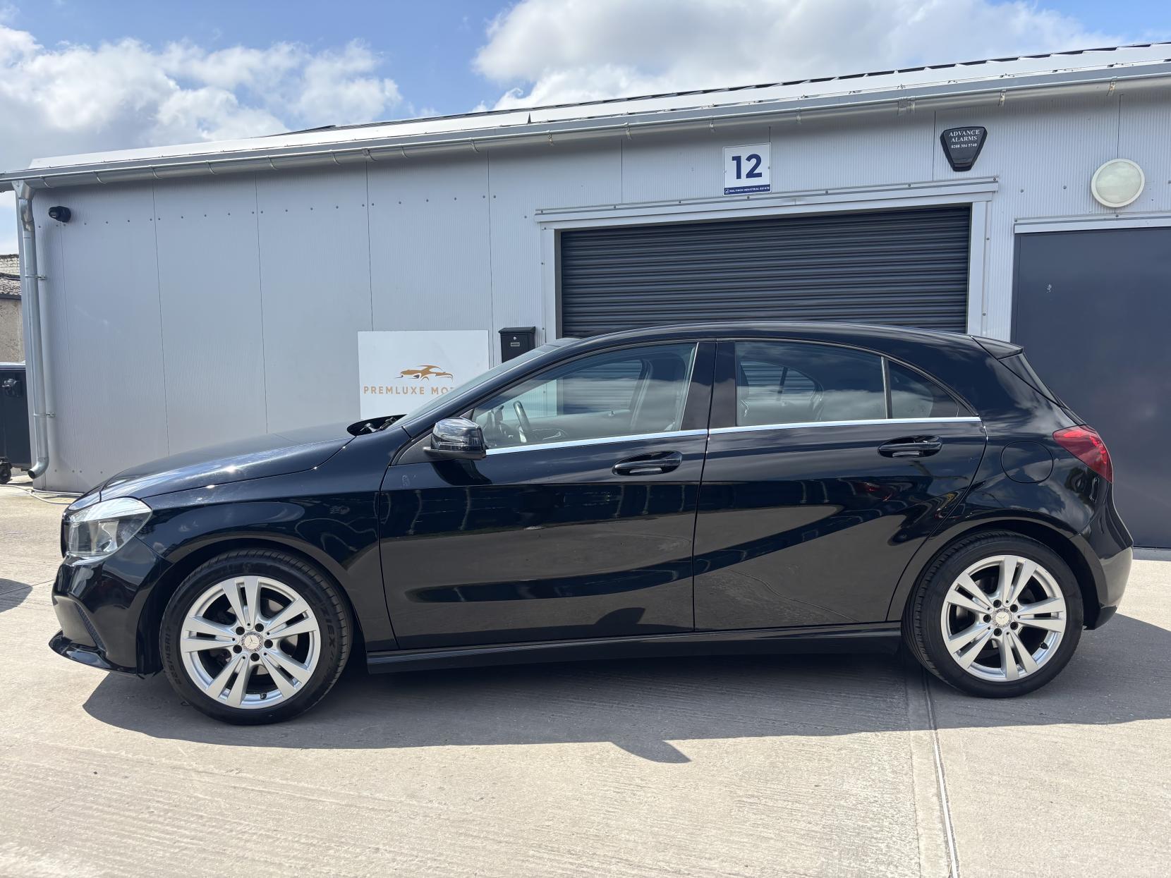 Mercedes-Benz A Class 1.5 A180d Sport Hatchback 5dr Diesel Manual Euro 6 (s/s) (109 ps)