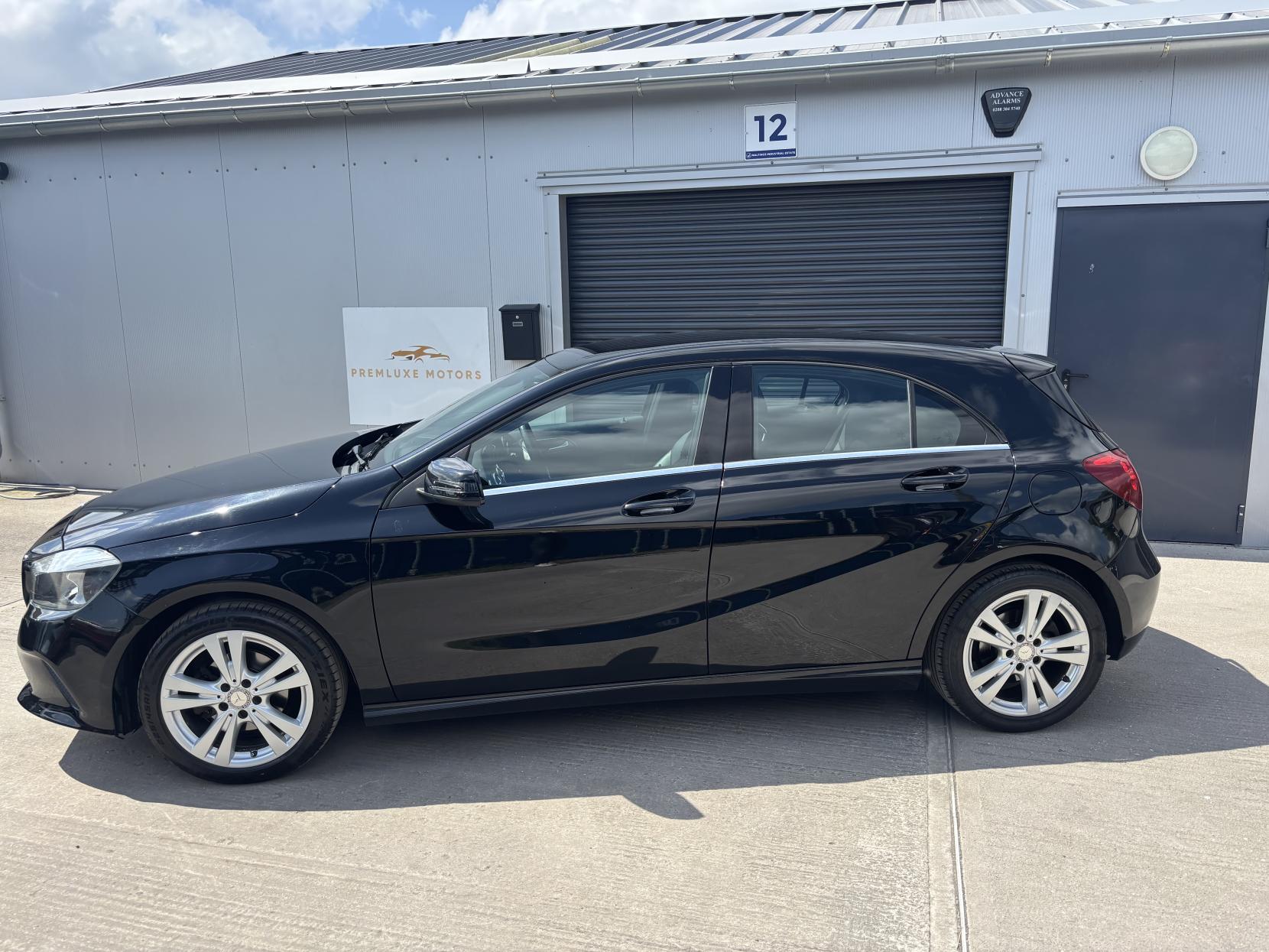Mercedes-Benz A Class 1.5 A180d Sport Hatchback 5dr Diesel Manual Euro 6 (s/s) (109 ps)