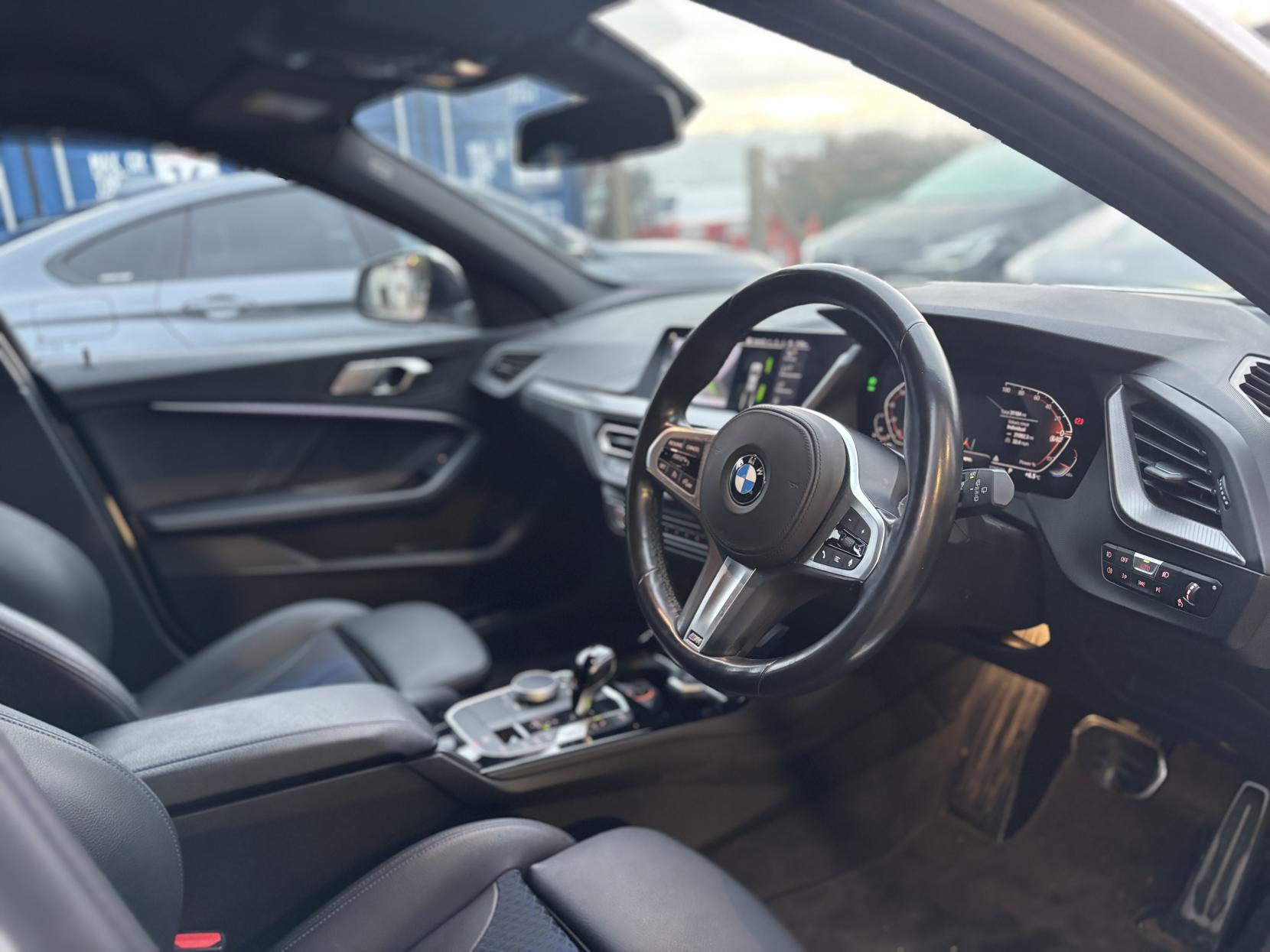 BMW 1 Series 1.5 118i M Sport (LCP) Hatchback 5dr Petrol DCT Euro 6 (s/s) (136 ps)