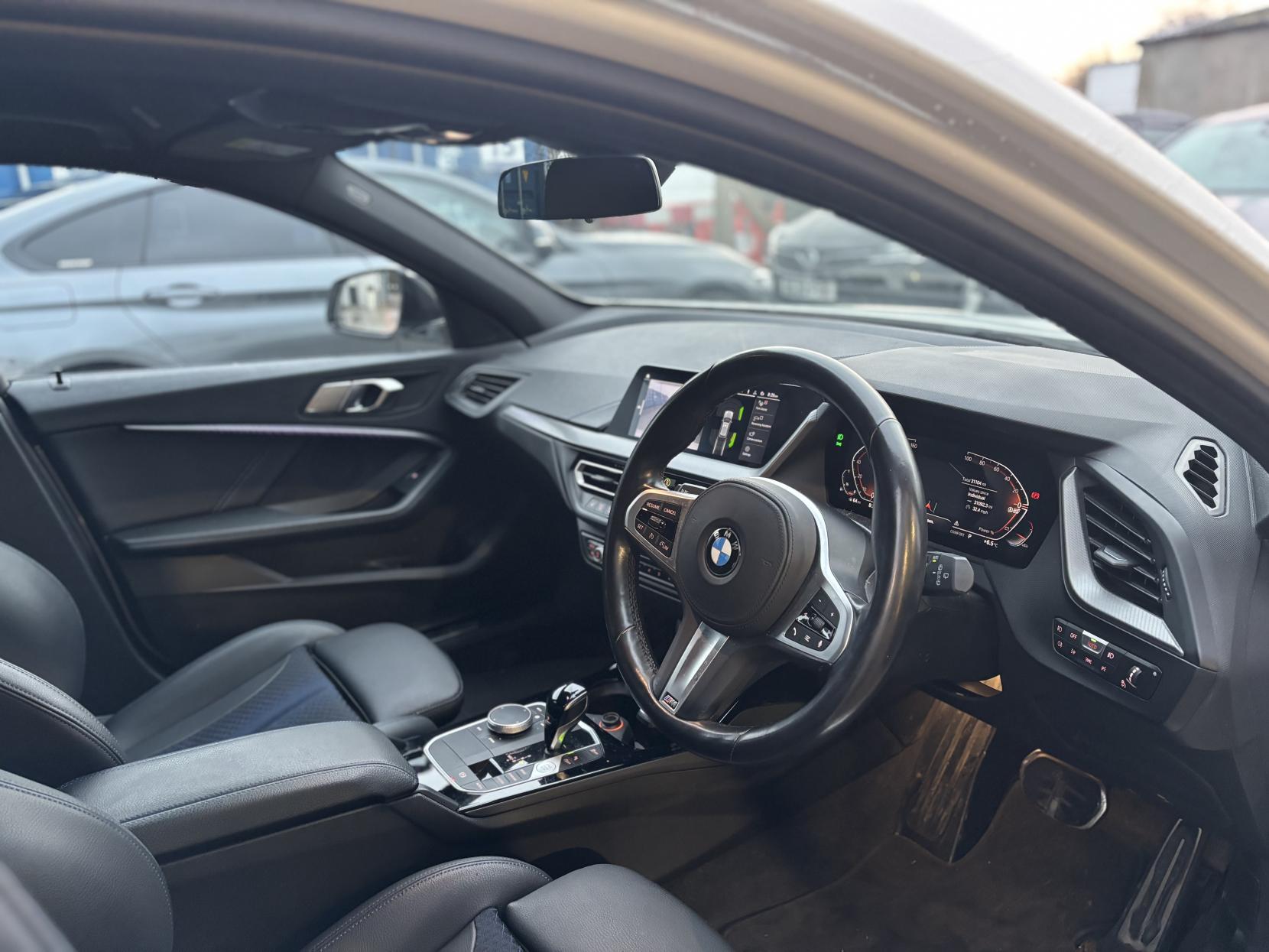 BMW 1 Series 1.5 118i M Sport (LCP) Hatchback 5dr Petrol DCT Euro 6 (s/s) (136 ps)