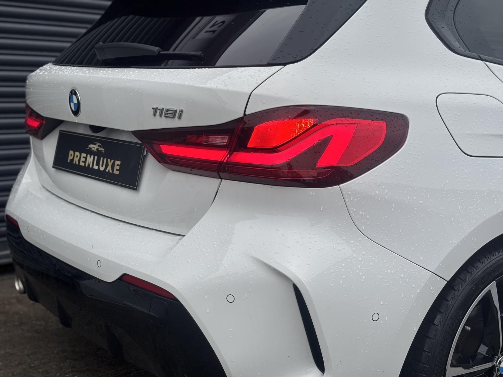 BMW 1 Series 1.5 118i M Sport (LCP) Hatchback 5dr Petrol DCT Euro 6 (s/s) (136 ps)